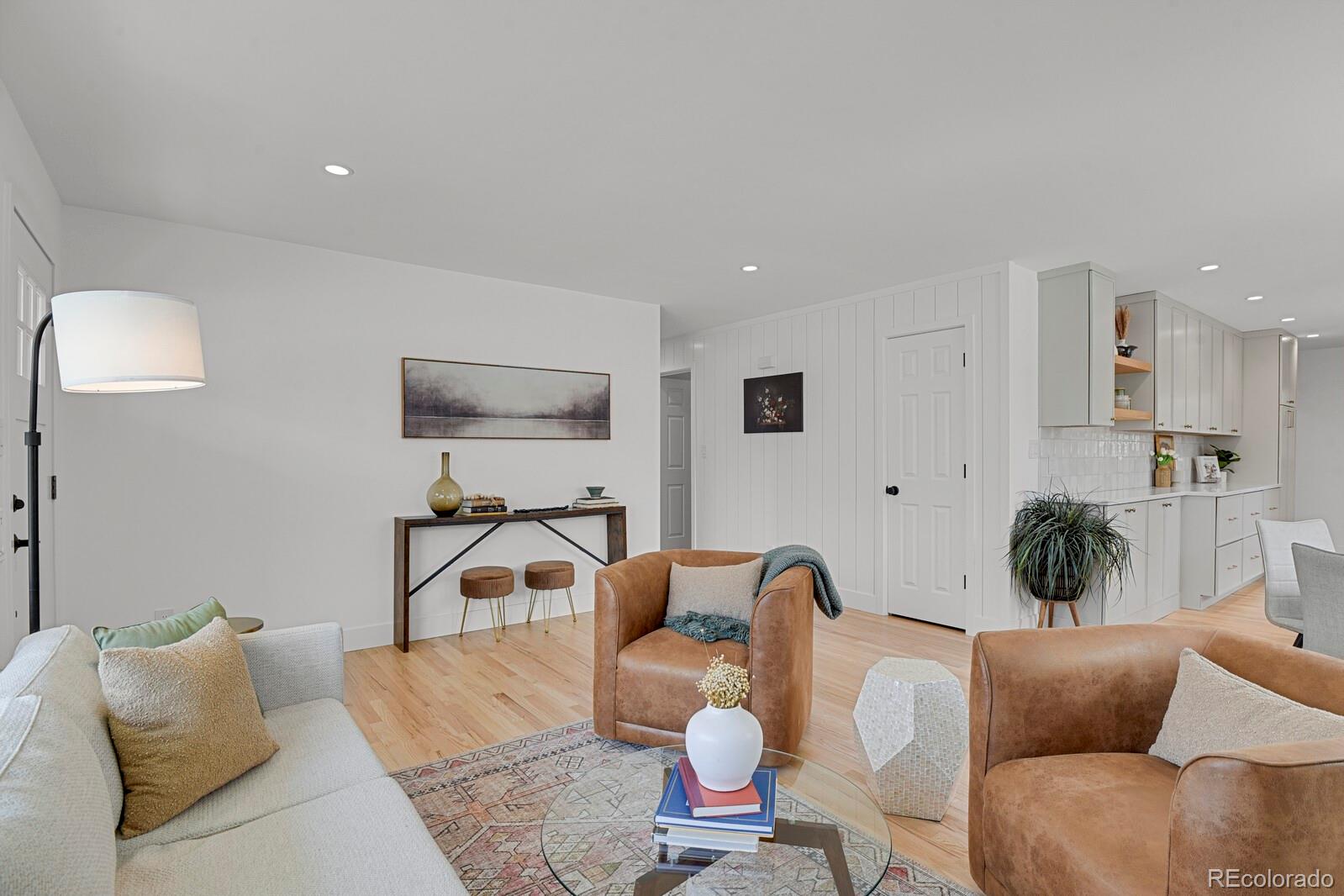 MLS Image #4 for 6620 s foresthill street,littleton, Colorado