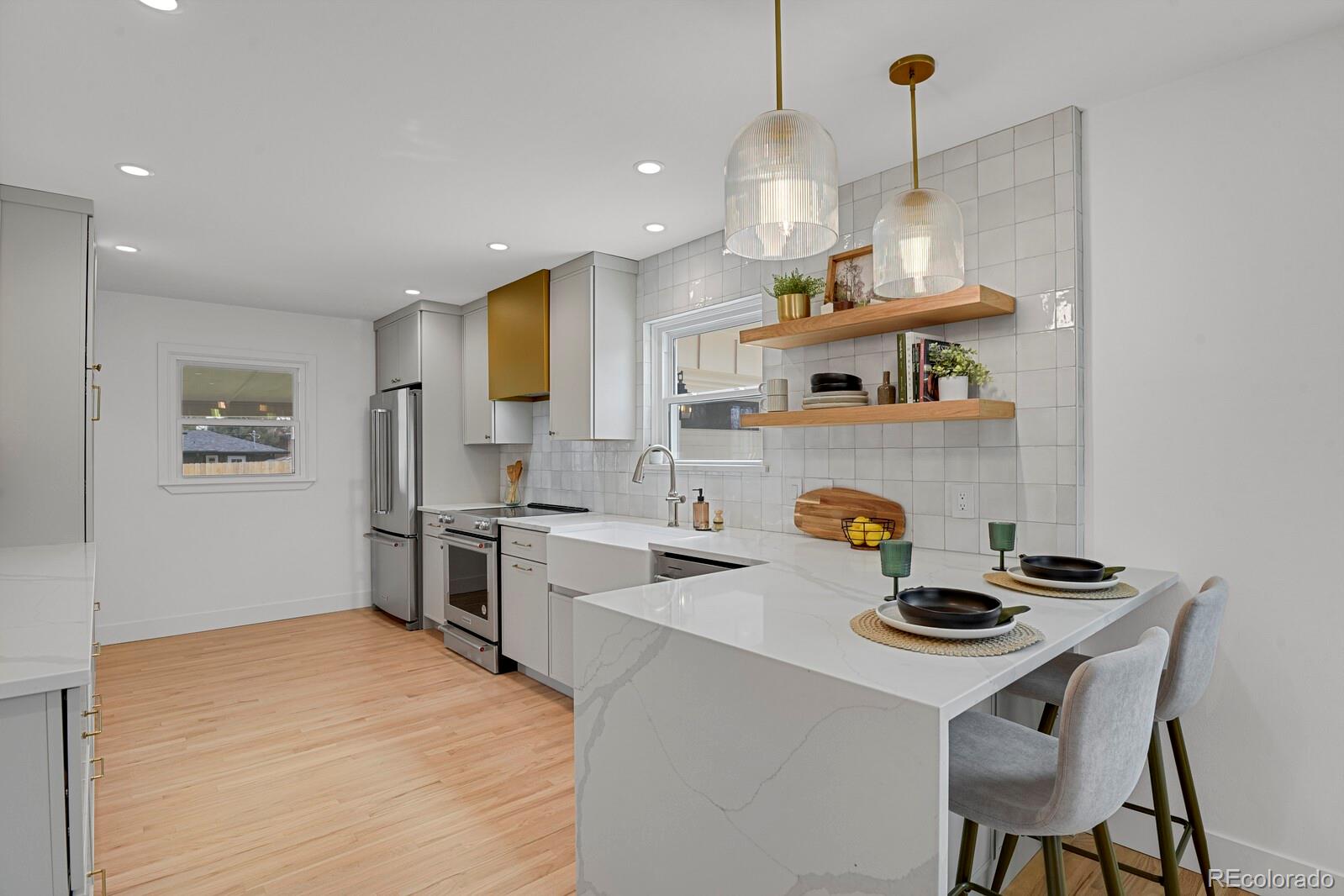 MLS Image #6 for 6620 s foresthill street,littleton, Colorado