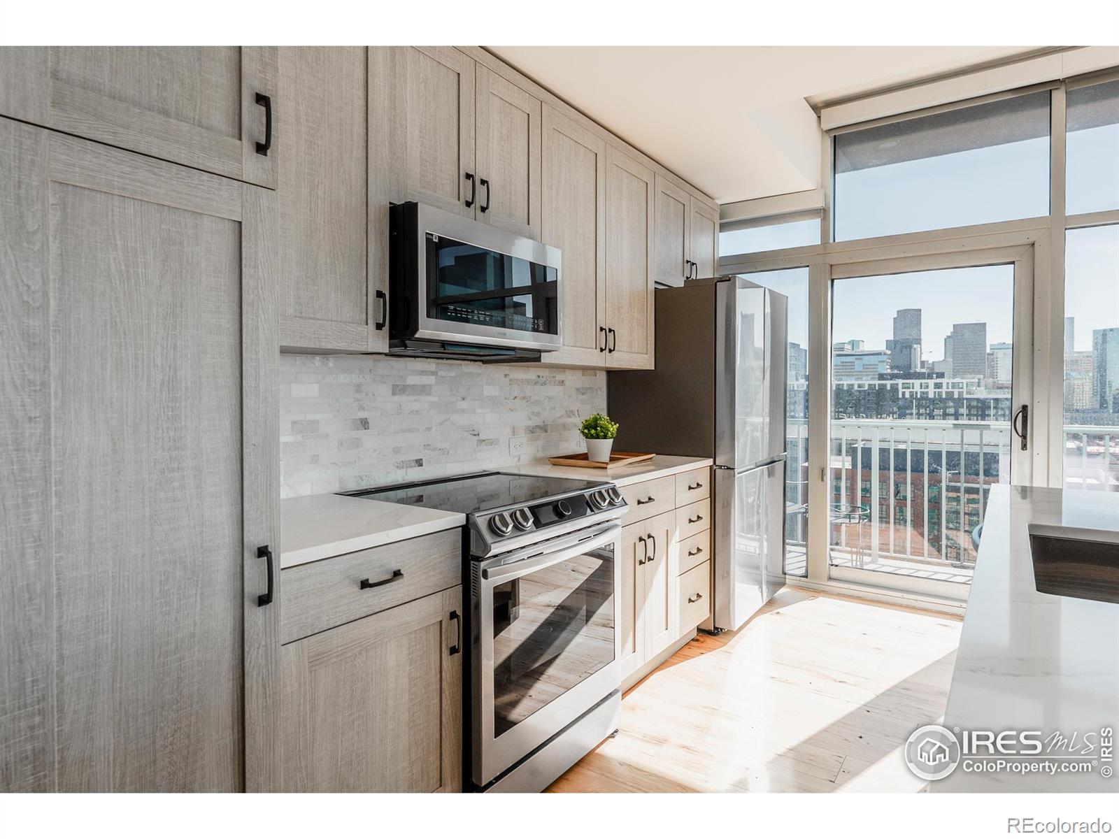 MLS Image #13 for 1700  bassett street 1808,denver, Colorado