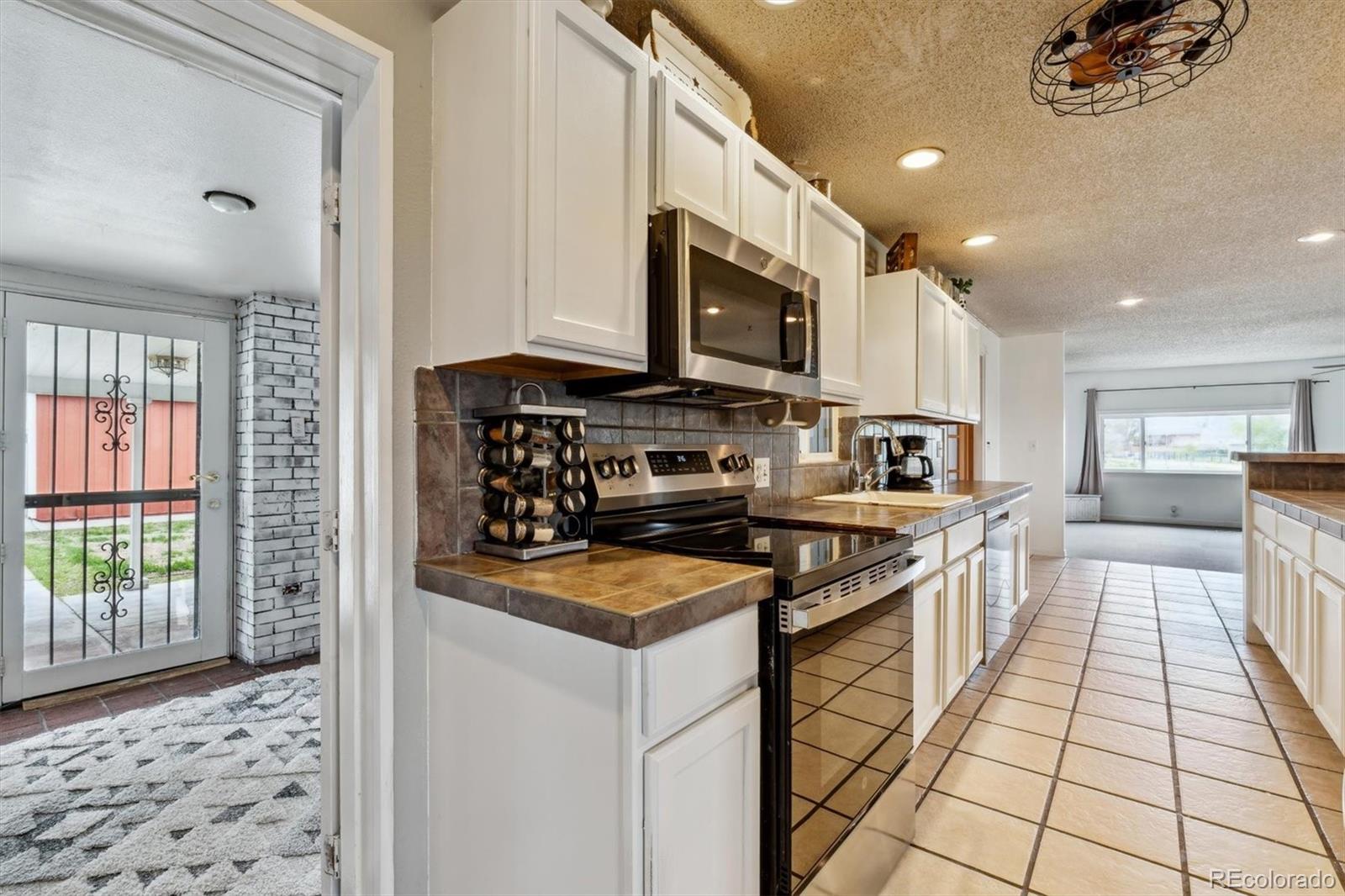 MLS Image #9 for 3559  meadow lane,brighton, Colorado