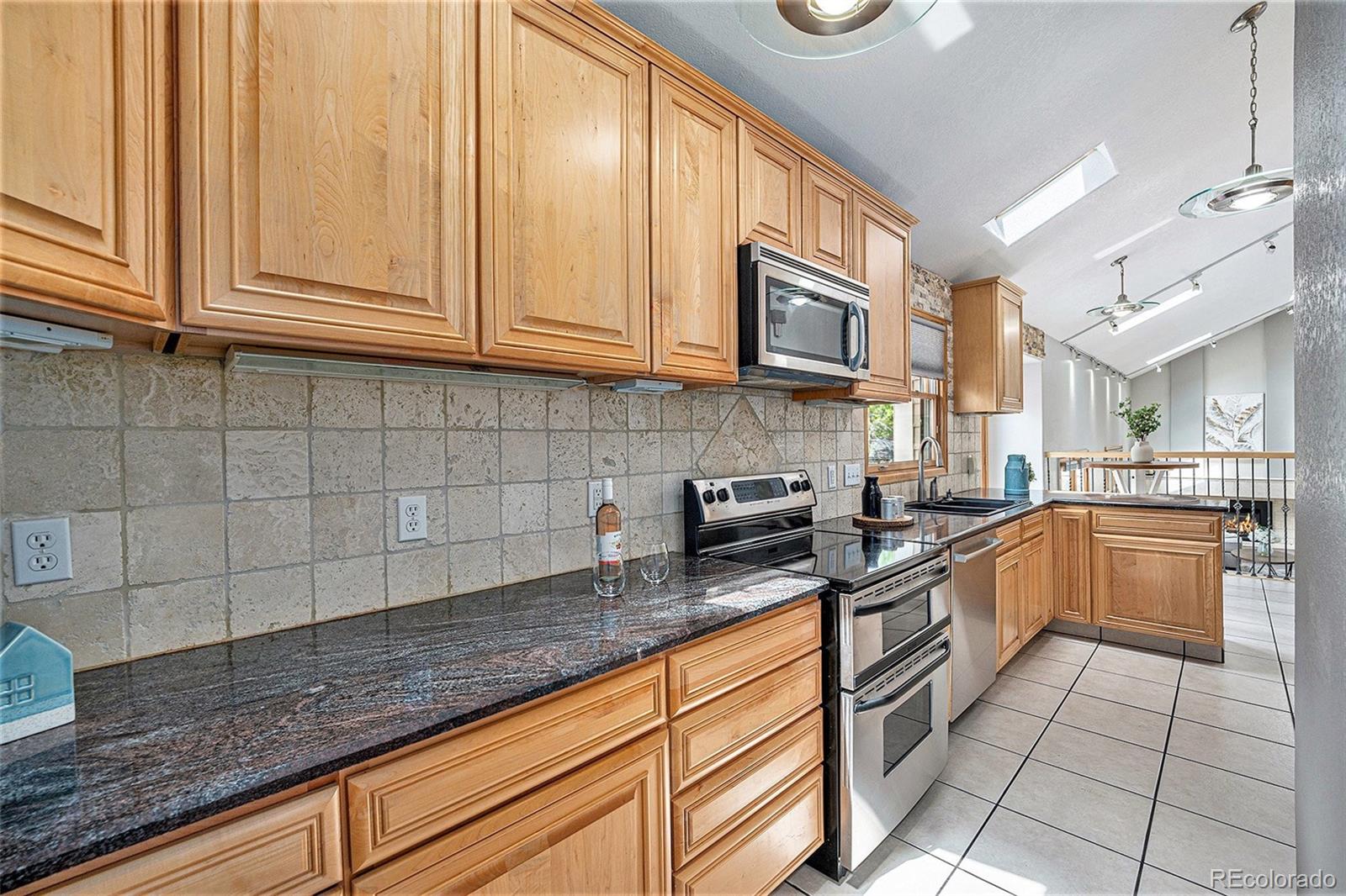 MLS Image #7 for 7285 s yukon court,littleton, Colorado