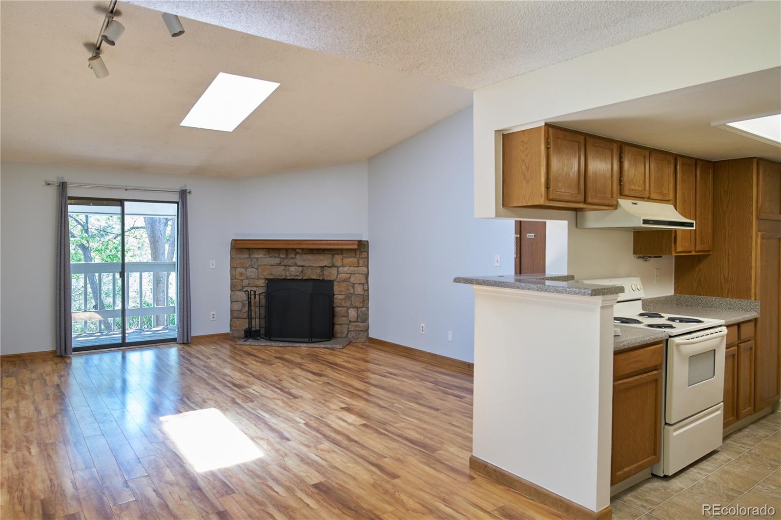 MLS Image #5 for 8600 e alameda avenue 17-203,denver, Colorado