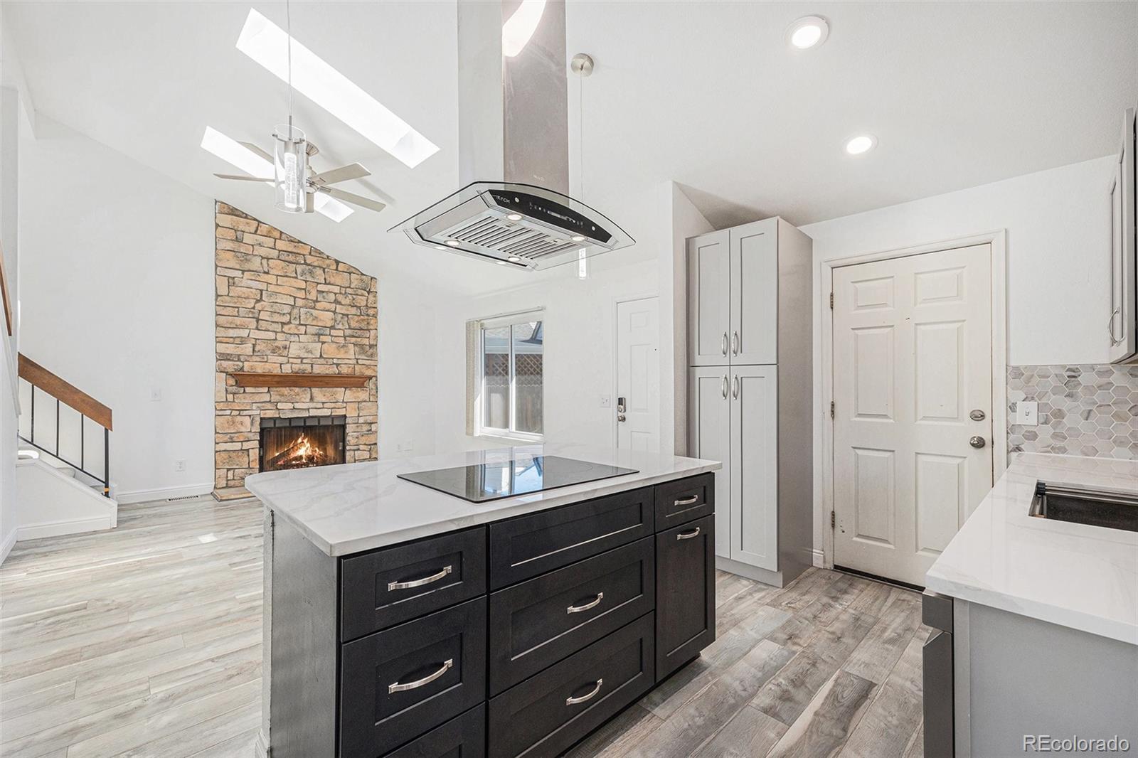 MLS Image #2 for 1923  ensenada court,aurora, Colorado