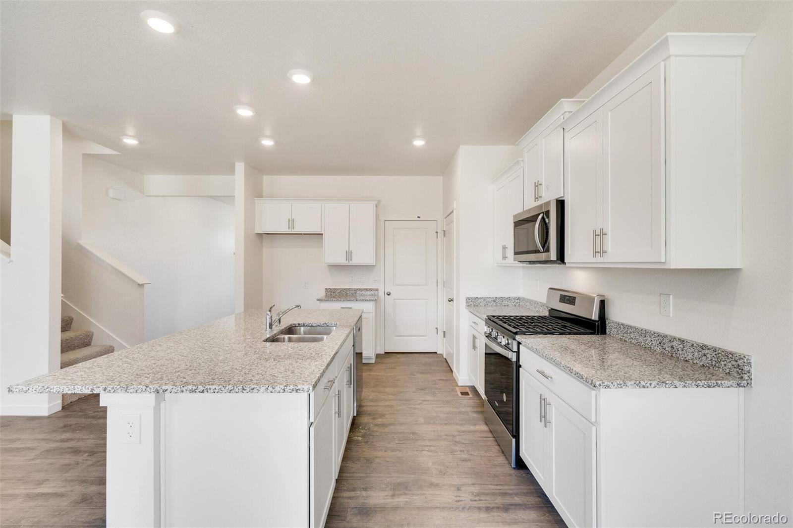MLS Image #13 for 352  hummingbird lane,johnstown, Colorado