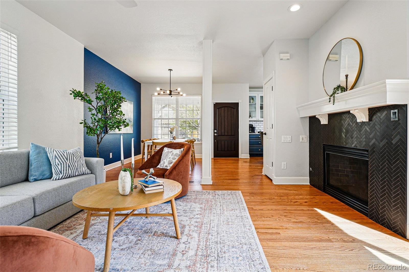 CMA Image for 1063  roslyn court,Denver, Colorado