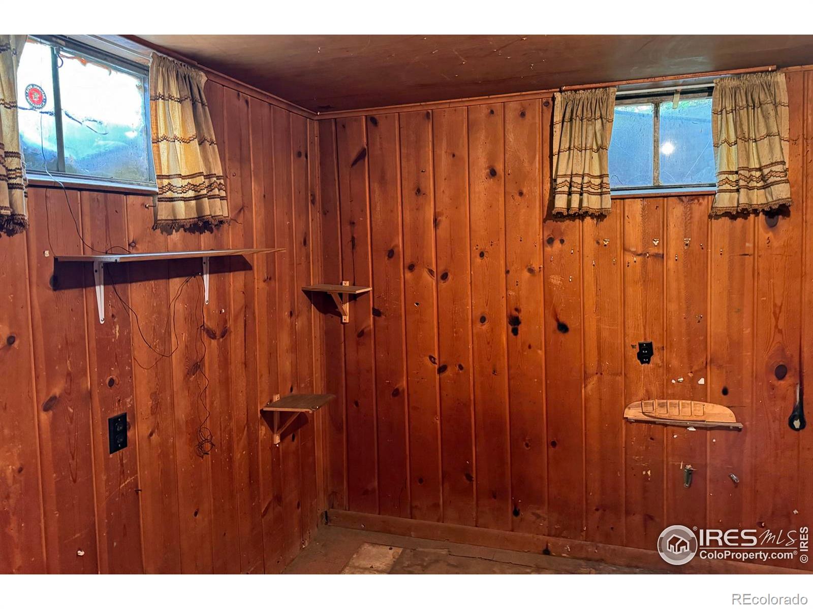 MLS Image #12 for 1633 s alcott street,denver, Colorado
