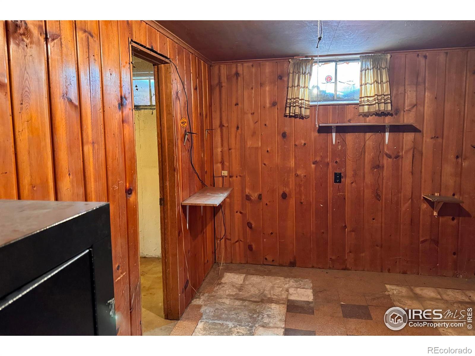 MLS Image #13 for 1633 s alcott street,denver, Colorado