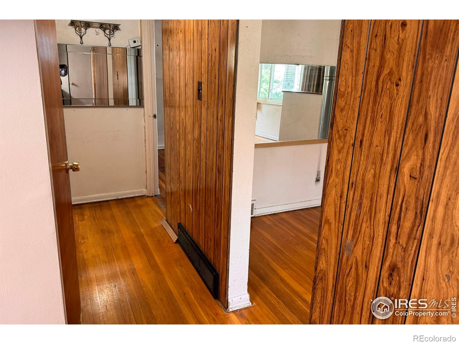 MLS Image #7 for 1633 s alcott street,denver, Colorado