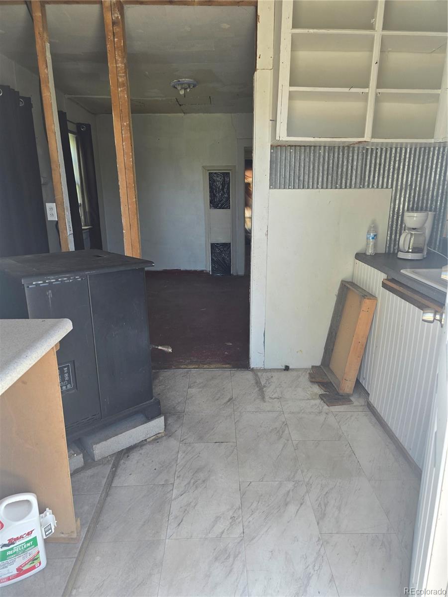 MLS Image #7 for 714  front street,arriba, Colorado