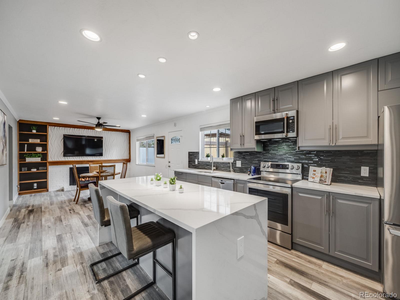 MLS Image #4 for 6863 s detroit circle,centennial, Colorado