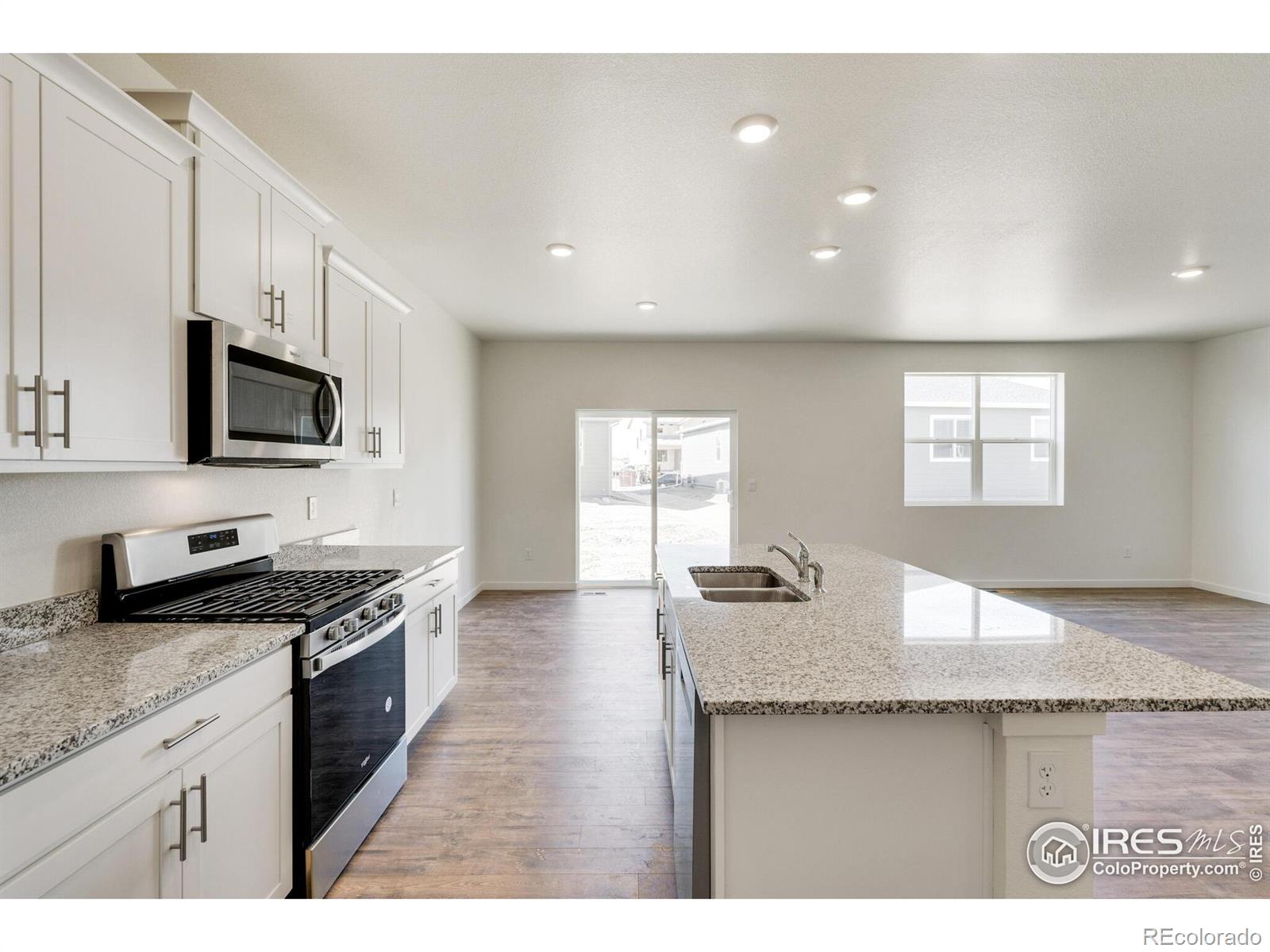 MLS Image #12 for 352  hummingbird lane,johnstown, Colorado