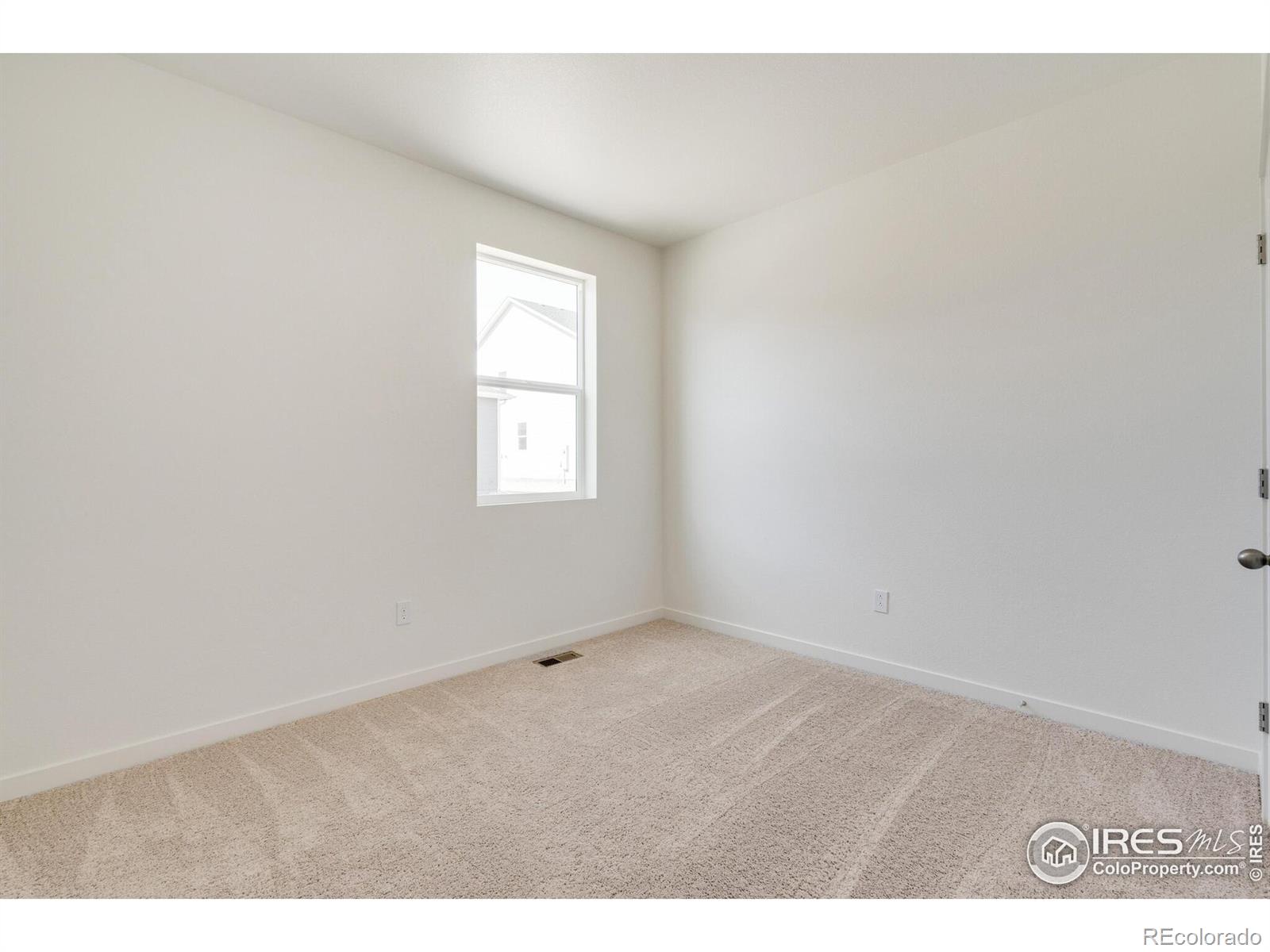 MLS Image #15 for 352  hummingbird lane,johnstown, Colorado