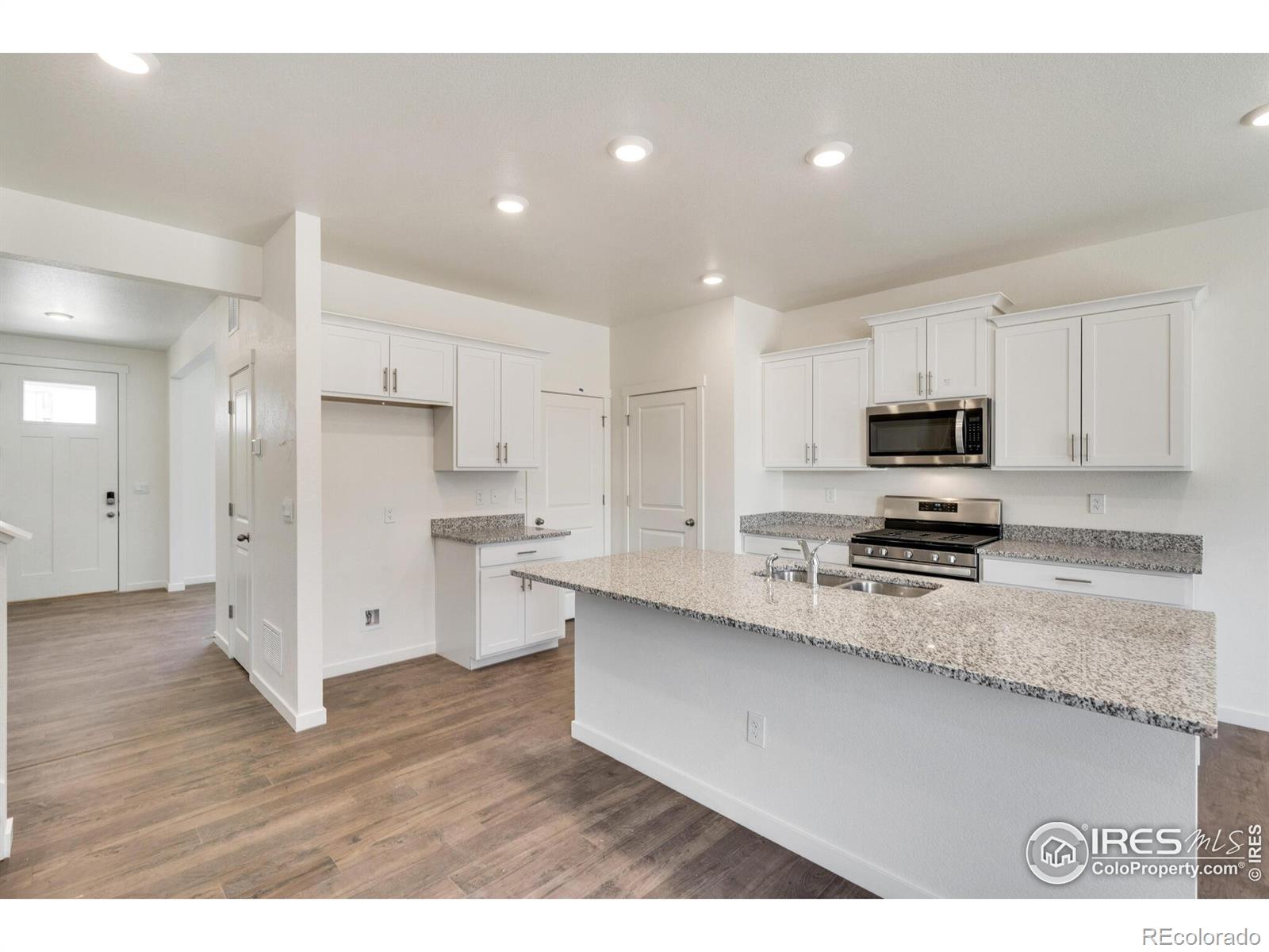 MLS Image #8 for 352  hummingbird lane,johnstown, Colorado
