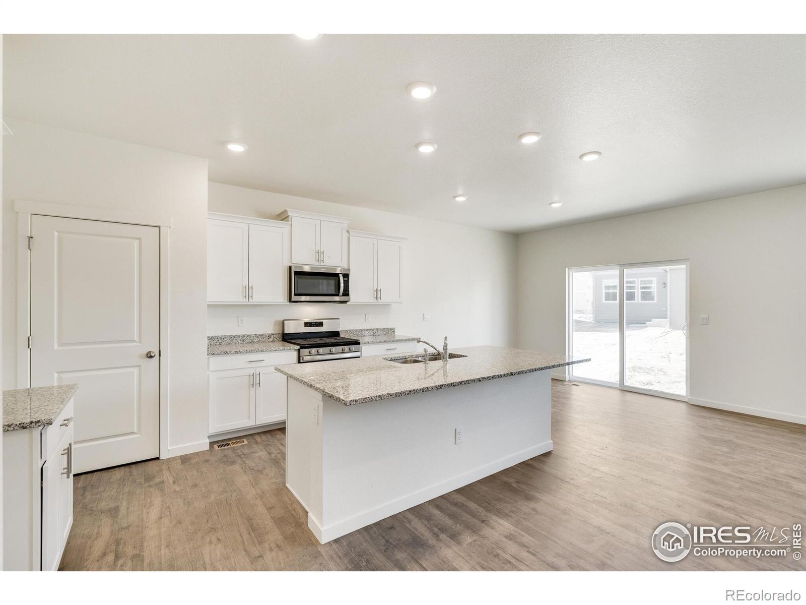 MLS Image #9 for 352  hummingbird lane,johnstown, Colorado