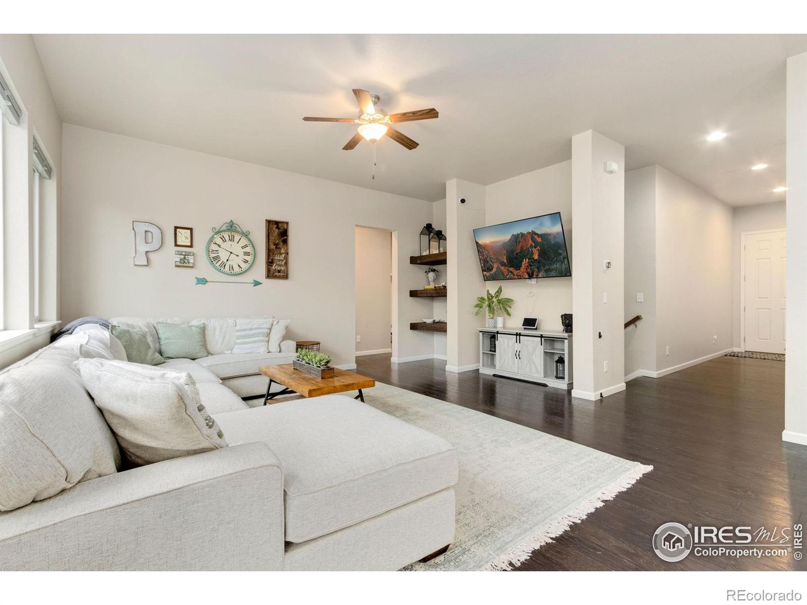 MLS Image #2 for 719  wagon bend road,berthoud, Colorado