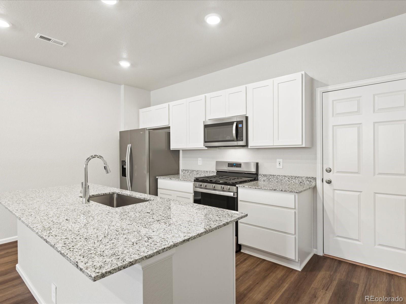 MLS Image #10 for 1618  riverplace drive,windsor, Colorado