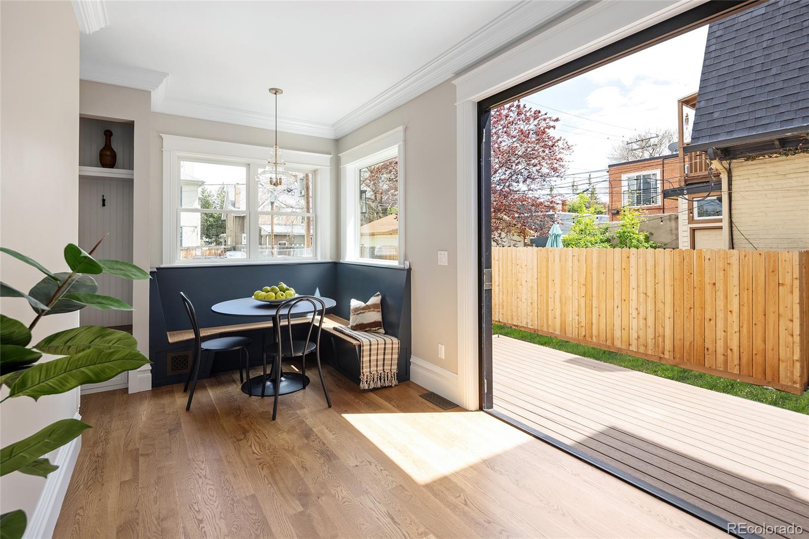 MLS Image #11 for 1050 n clarkson street,denver, Colorado