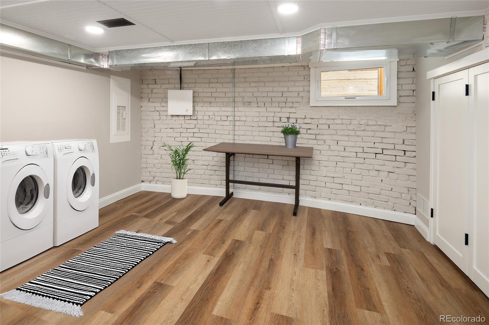 MLS Image #32 for 1050 n clarkson street,denver, Colorado