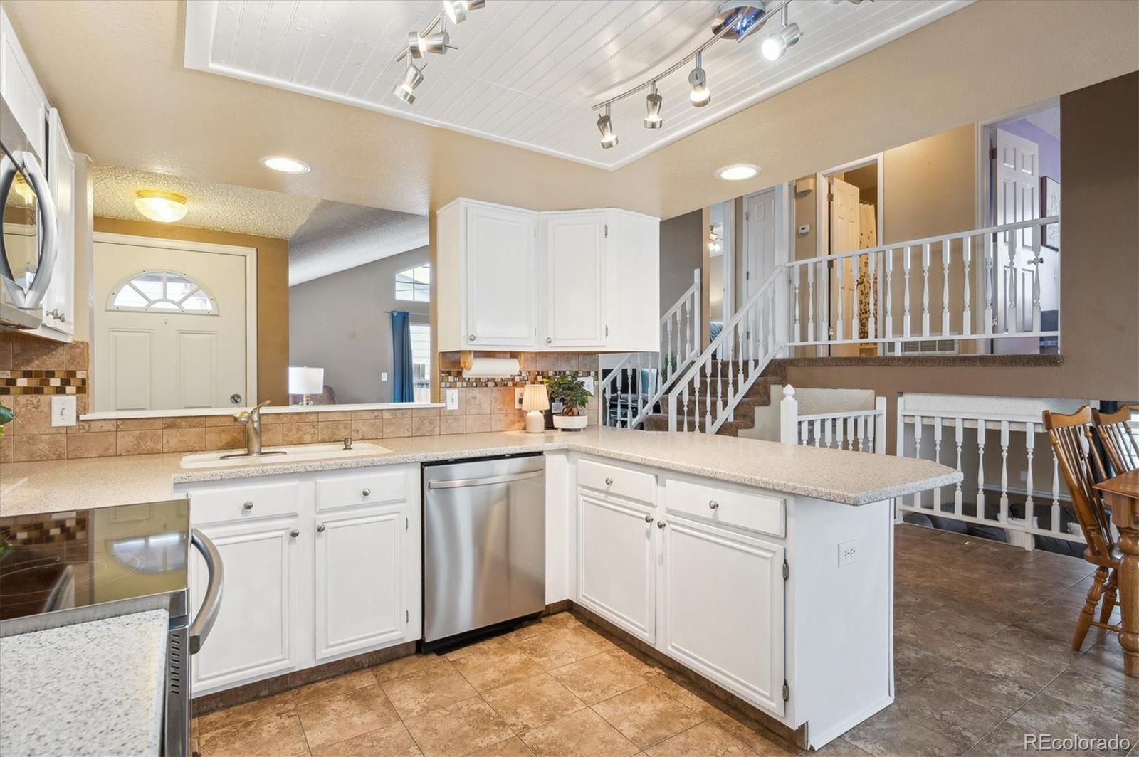 MLS Image #9 for 7598  jared way,littleton, Colorado