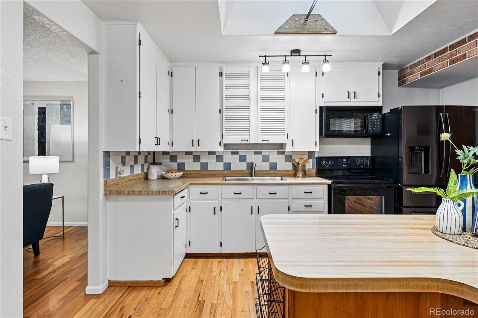 MLS Image #12 for 8881  lilly drive,thornton, Colorado