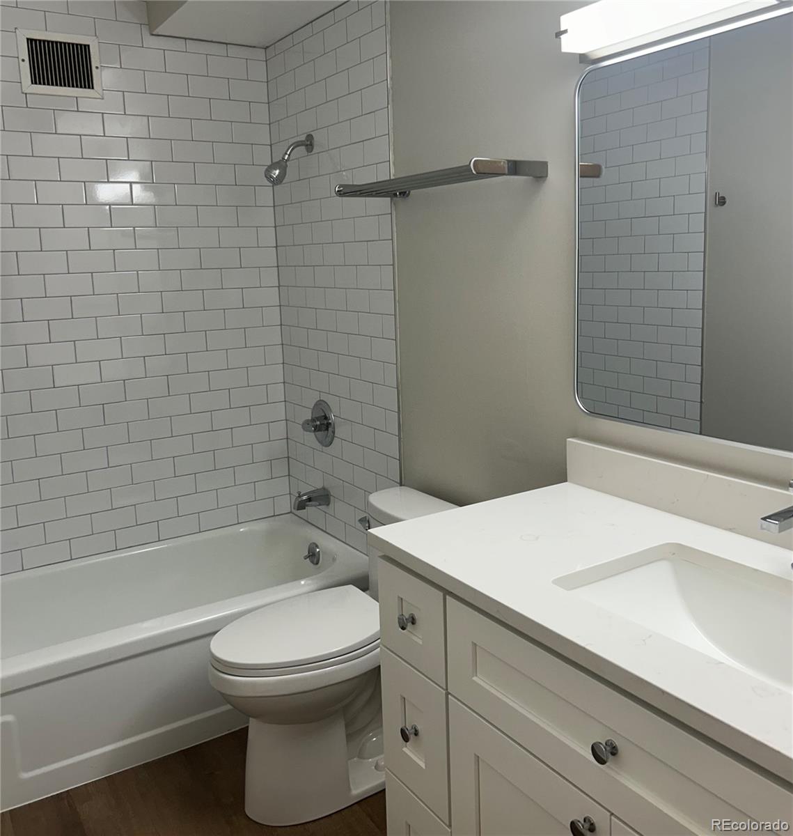 MLS Image #16 for 655 s alton way,denver, Colorado