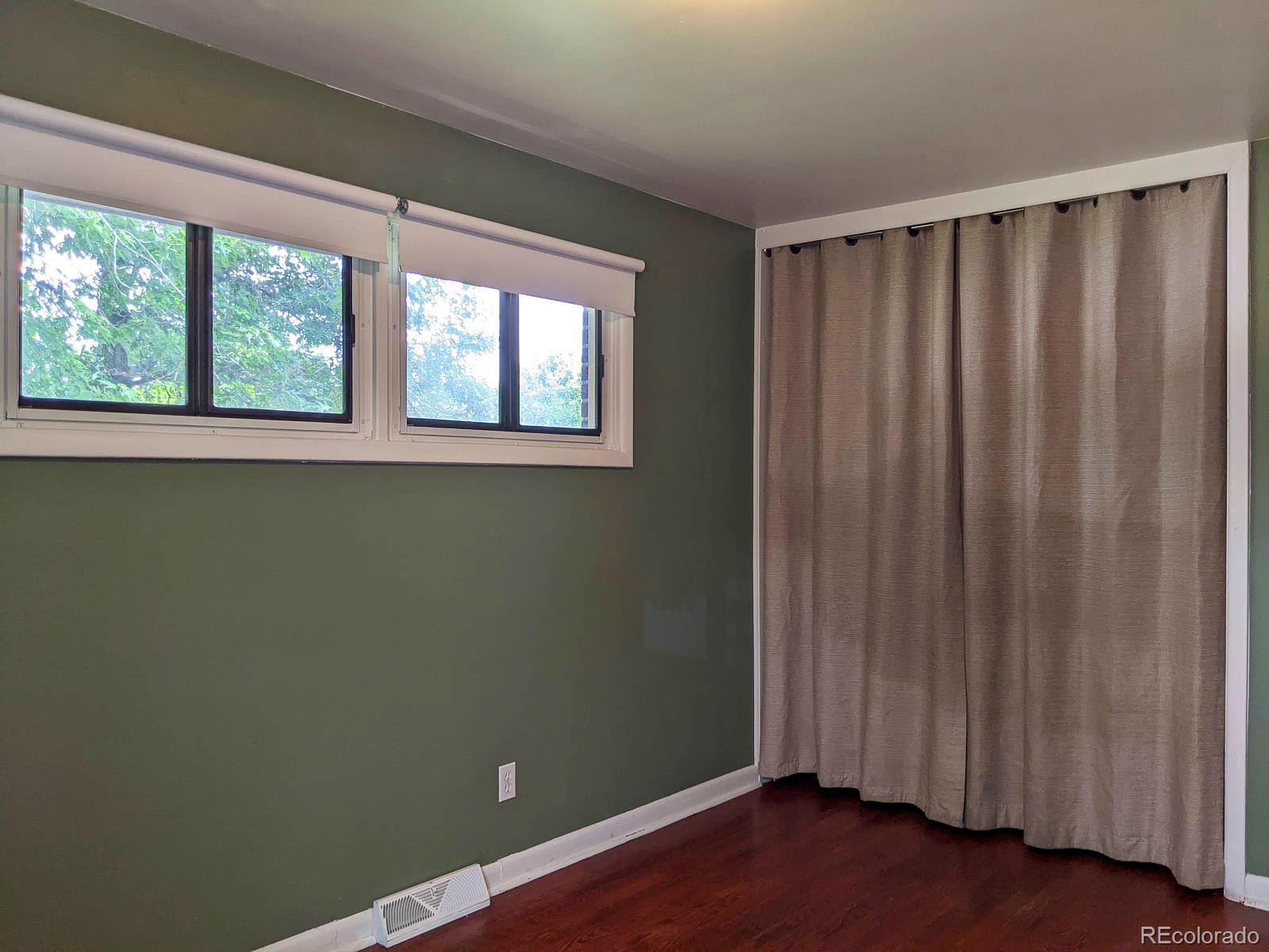 MLS Image #13 for 1500 s perry street,denver, Colorado