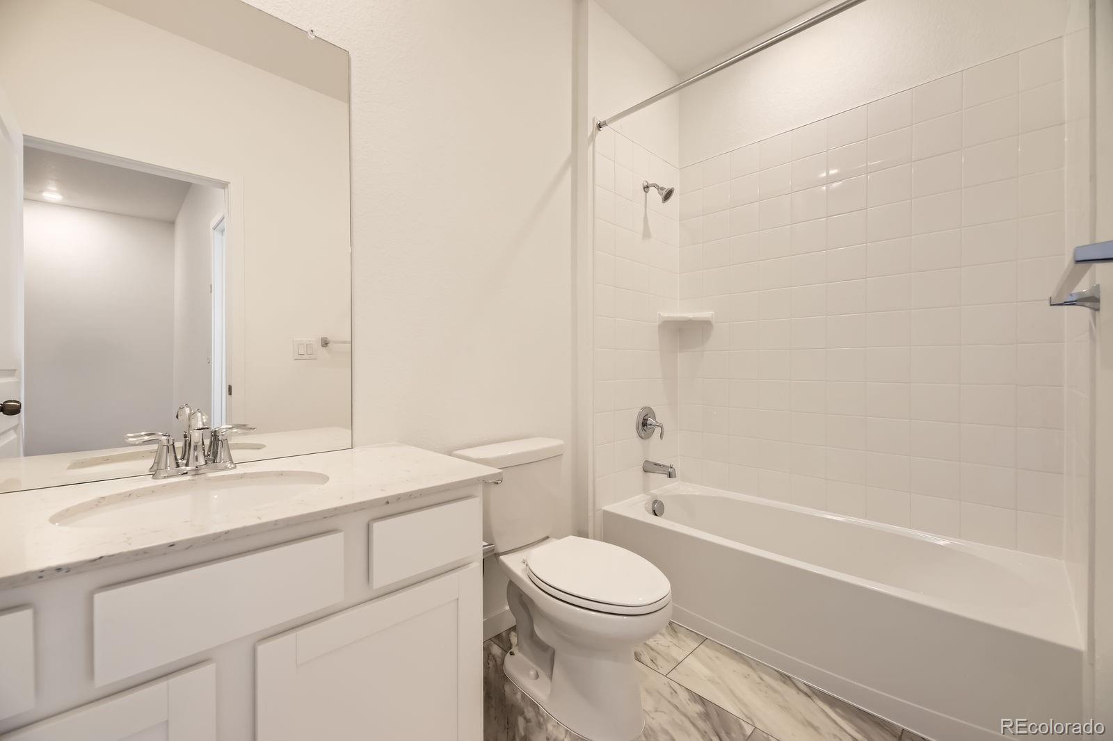 MLS Image #10 for 2002 s haleyville way ,aurora, Colorado