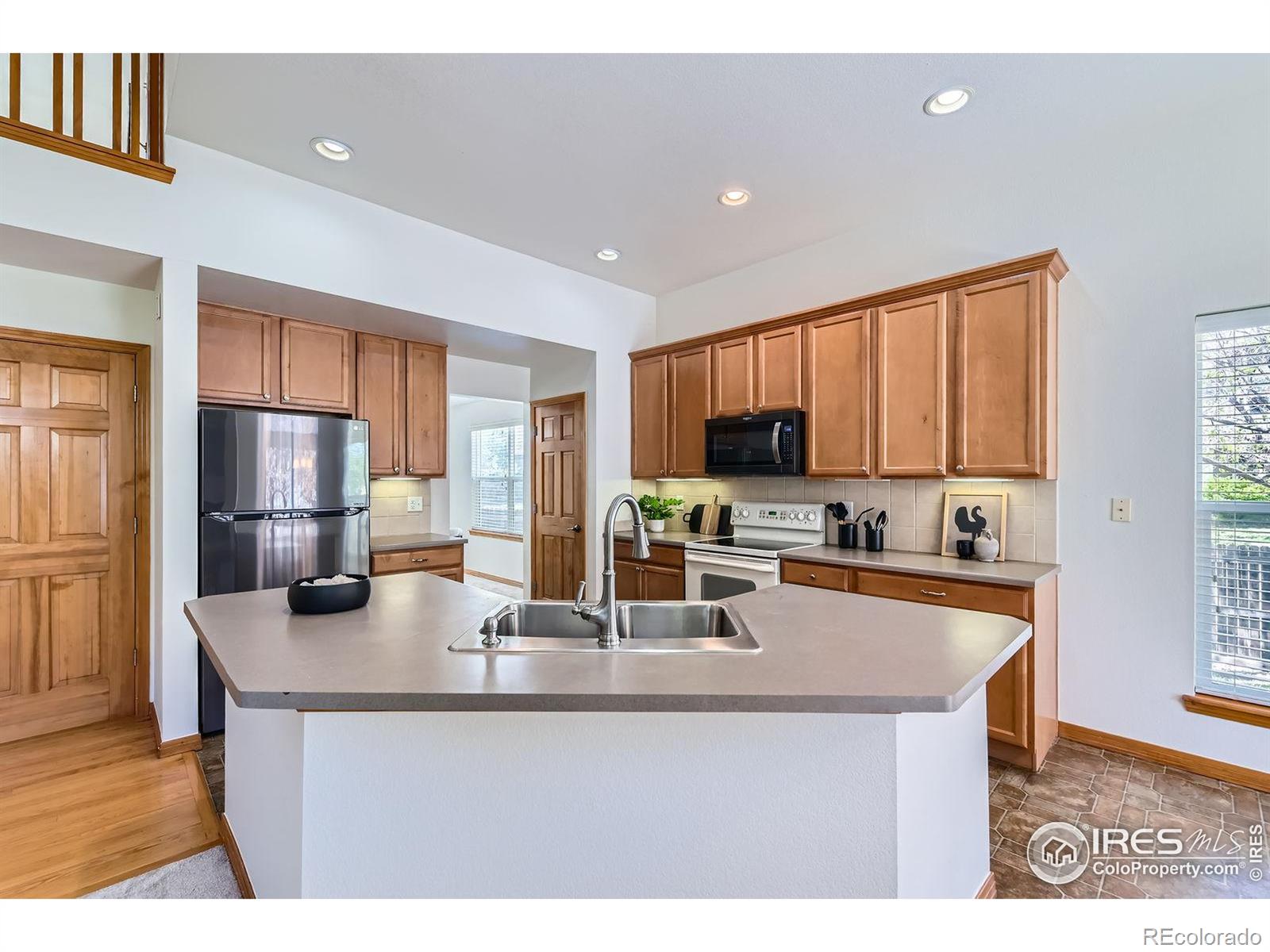 MLS Image #8 for 1602  prairie song place,longmont, Colorado