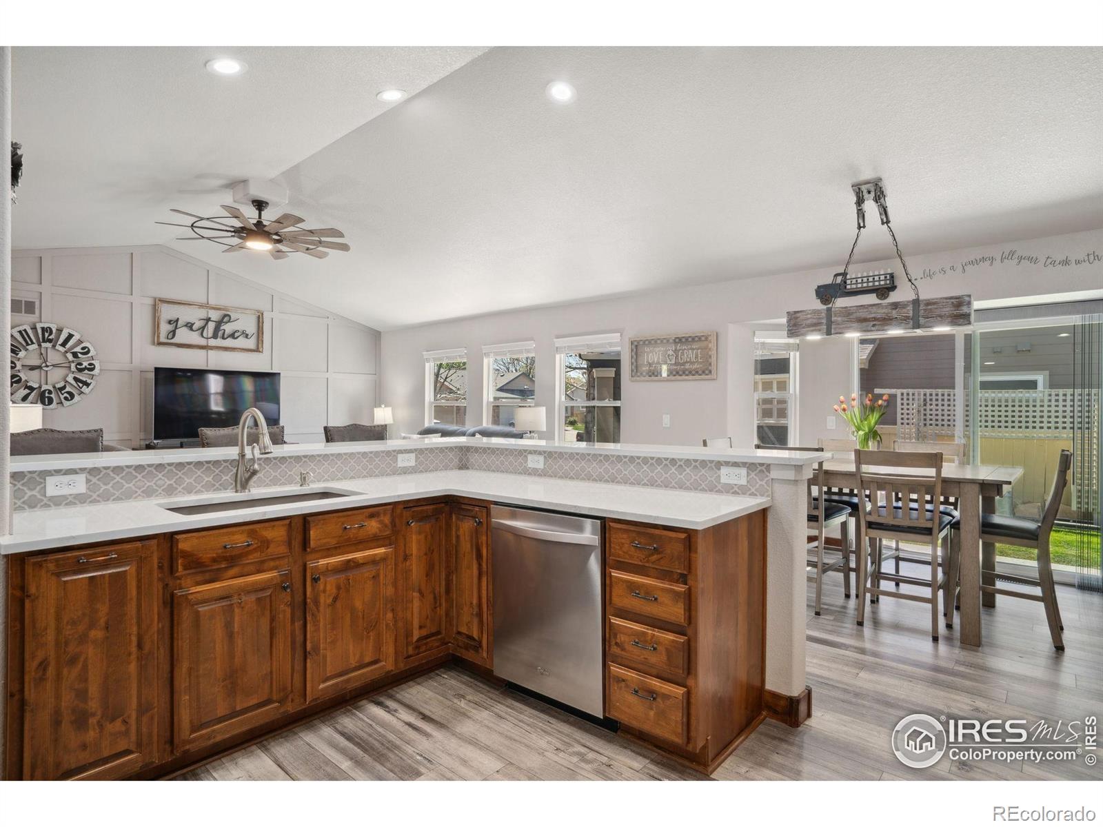 MLS Image #9 for 1576  la jara street,loveland, Colorado