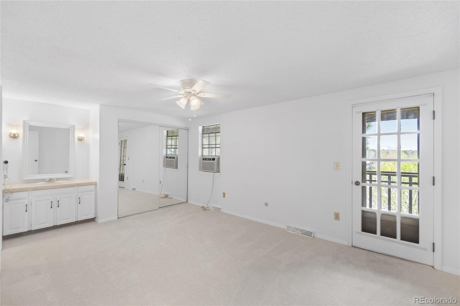 MLS Image #12 for 7355 s knolls way,centennial, Colorado