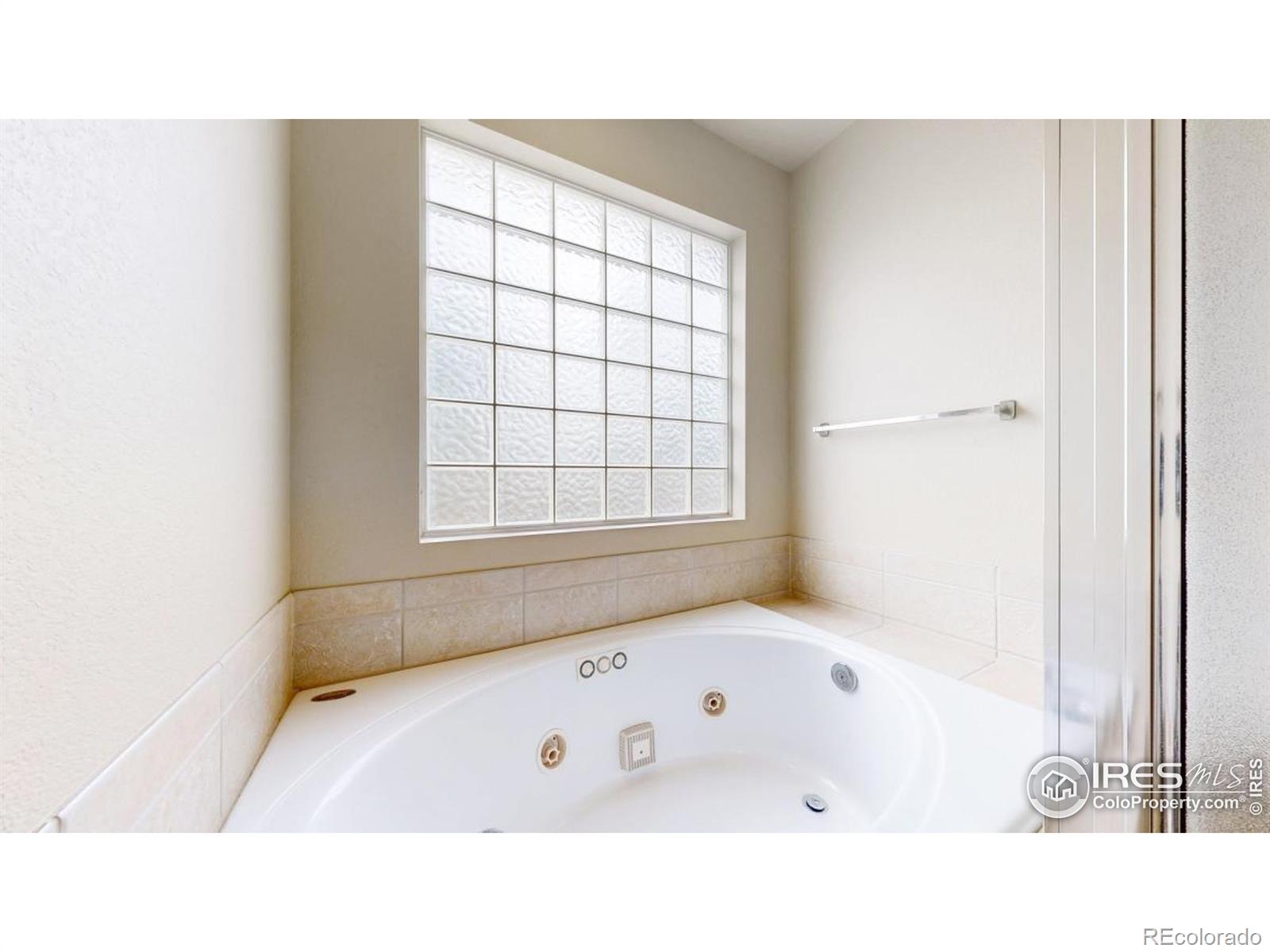MLS Image #10 for 3307  conestoga court,evans, Colorado