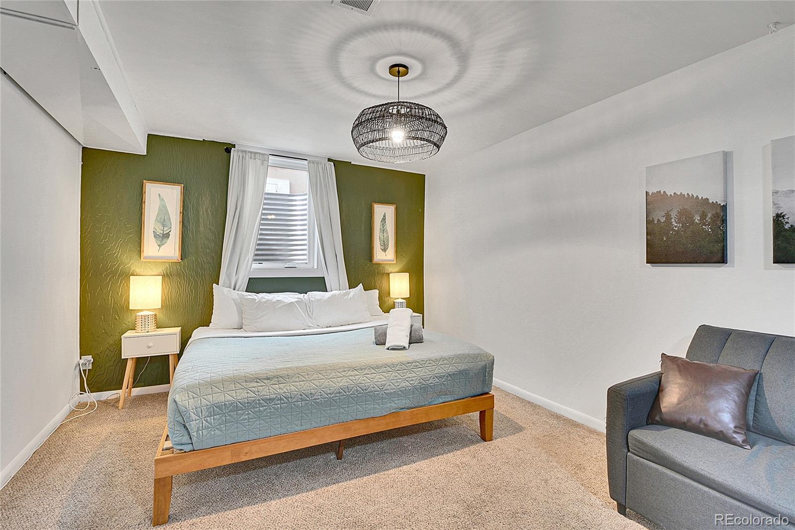 MLS Image #18 for 7001  alan drive,denver, Colorado