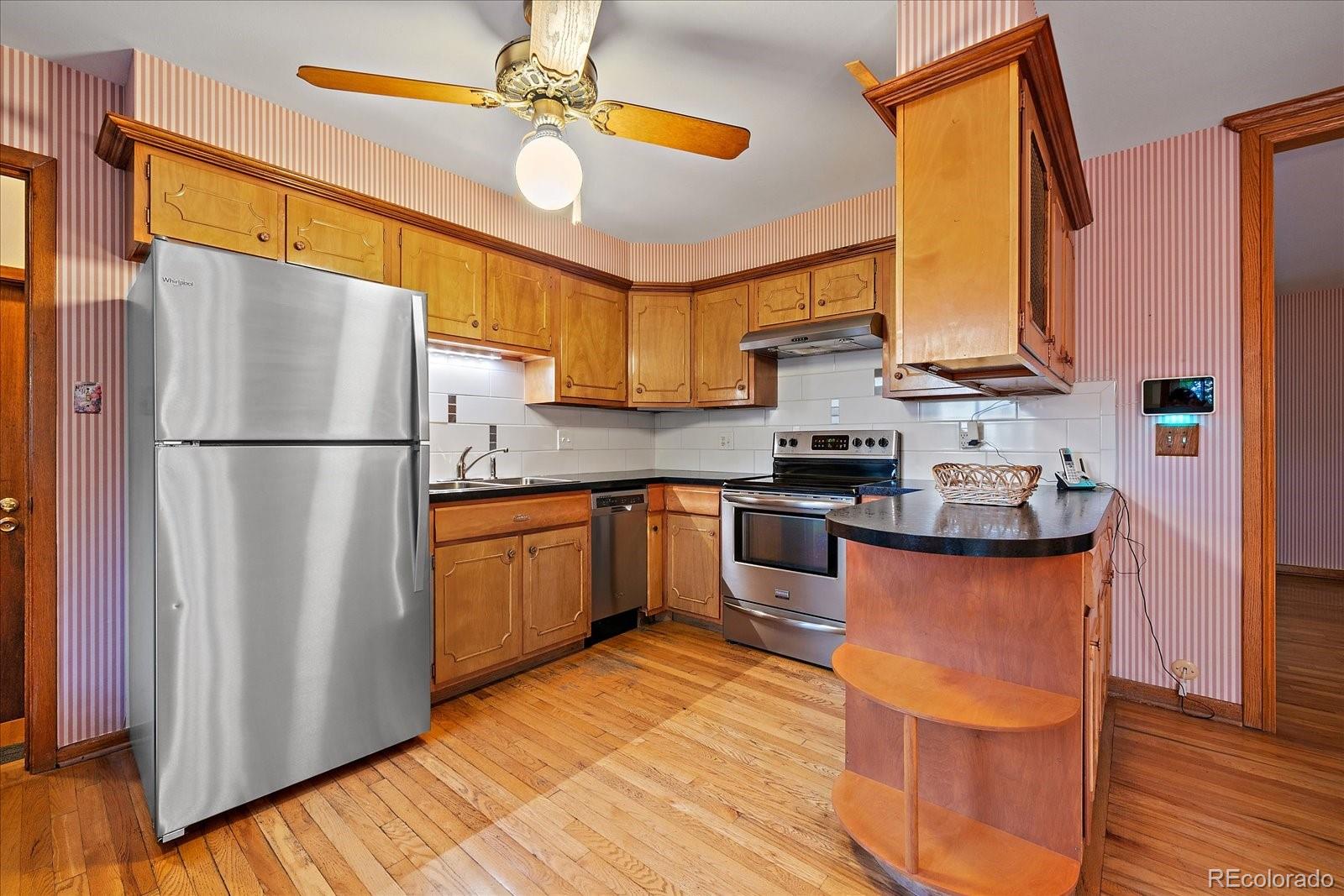 MLS Image #11 for 7077  dudley drive,arvada, Colorado