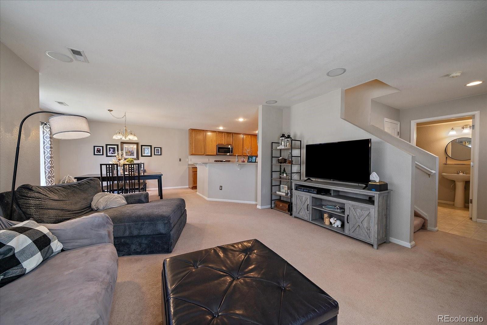 MLS Image #12 for 9800  mayfair street,englewood, Colorado