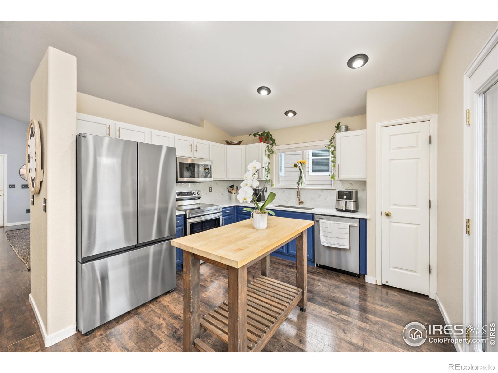 MLS Image #10 for 1887  twin lakes circle,loveland, Colorado