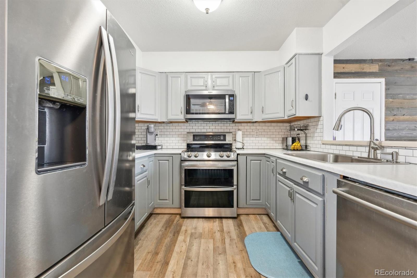 MLS Image #2 for 3660 s ouray circle,aurora, Colorado