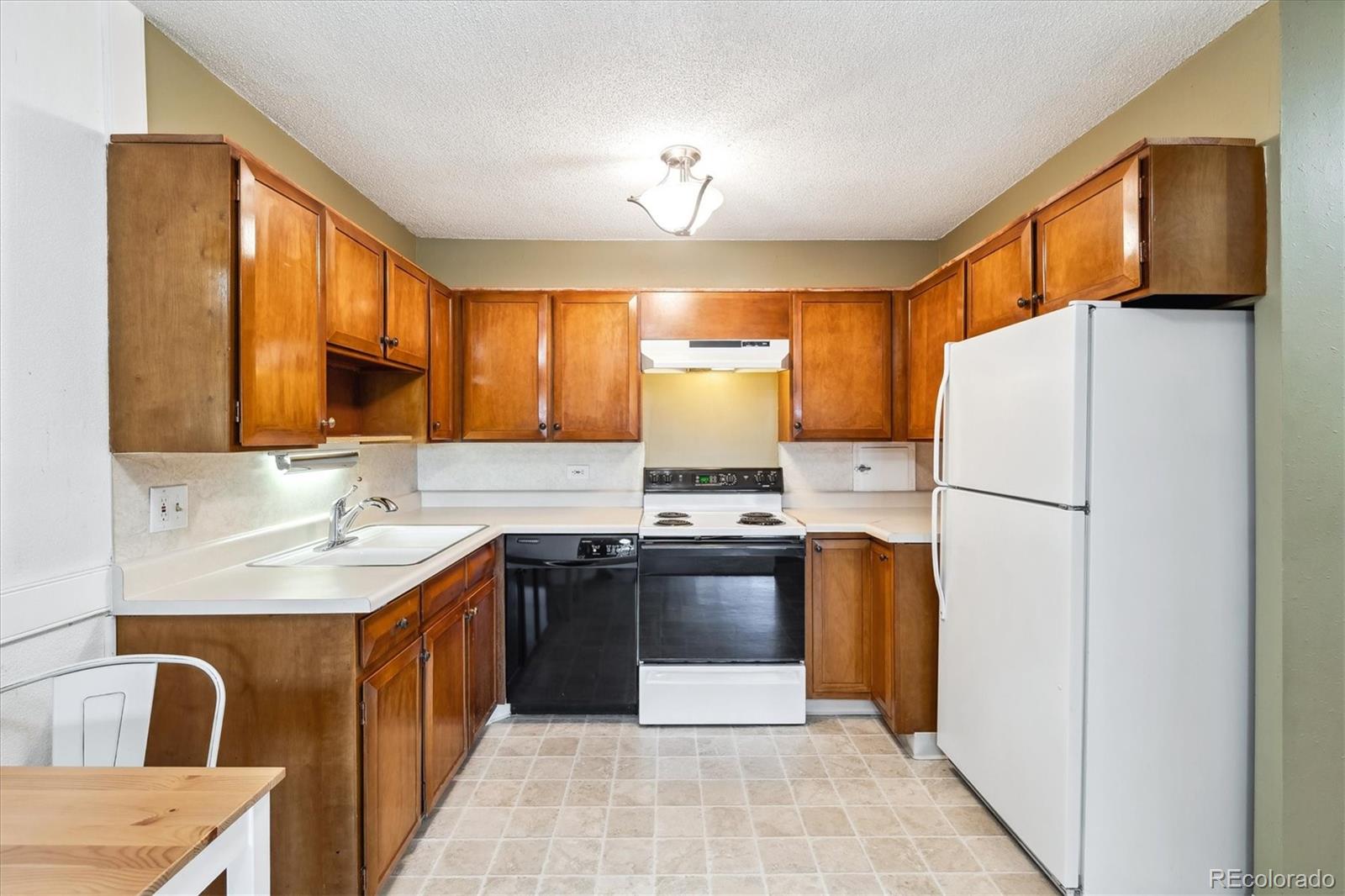 MLS Image #6 for 750 s alton way,denver, Colorado