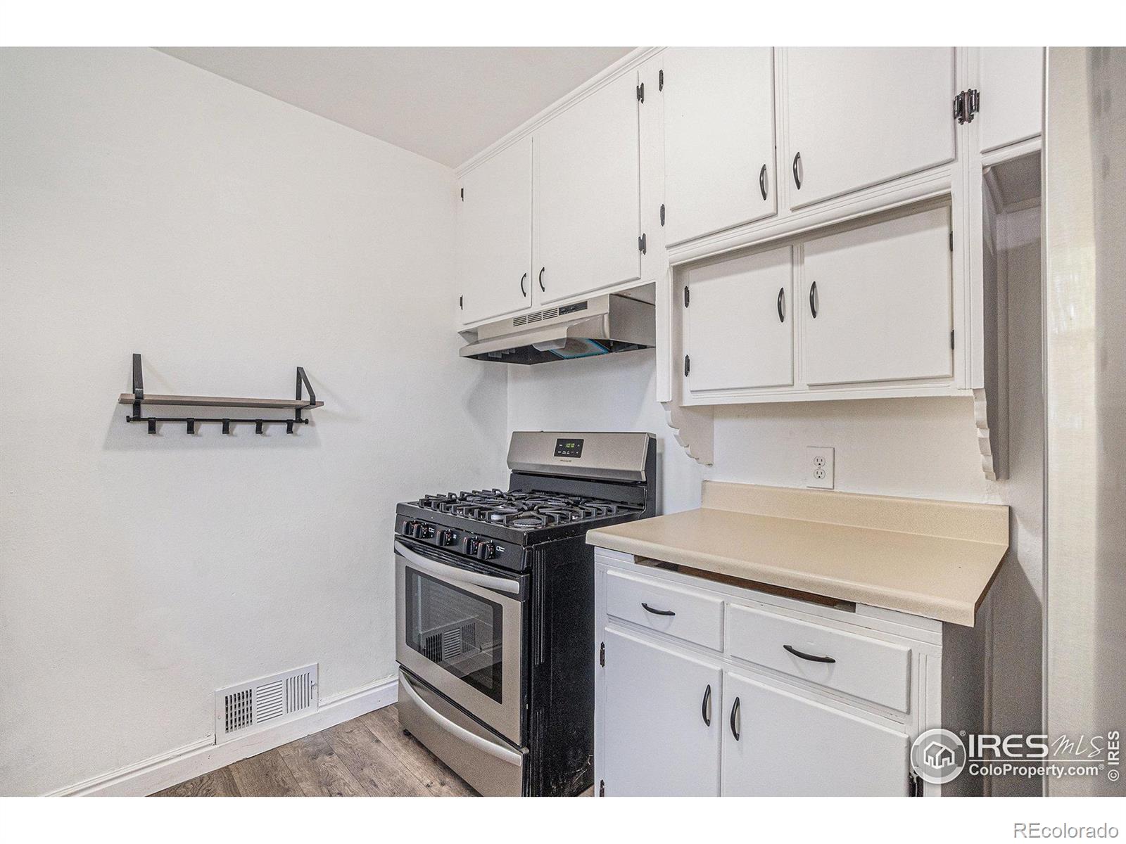 MLS Image #7 for 2311  cleveland avenue,loveland, Colorado