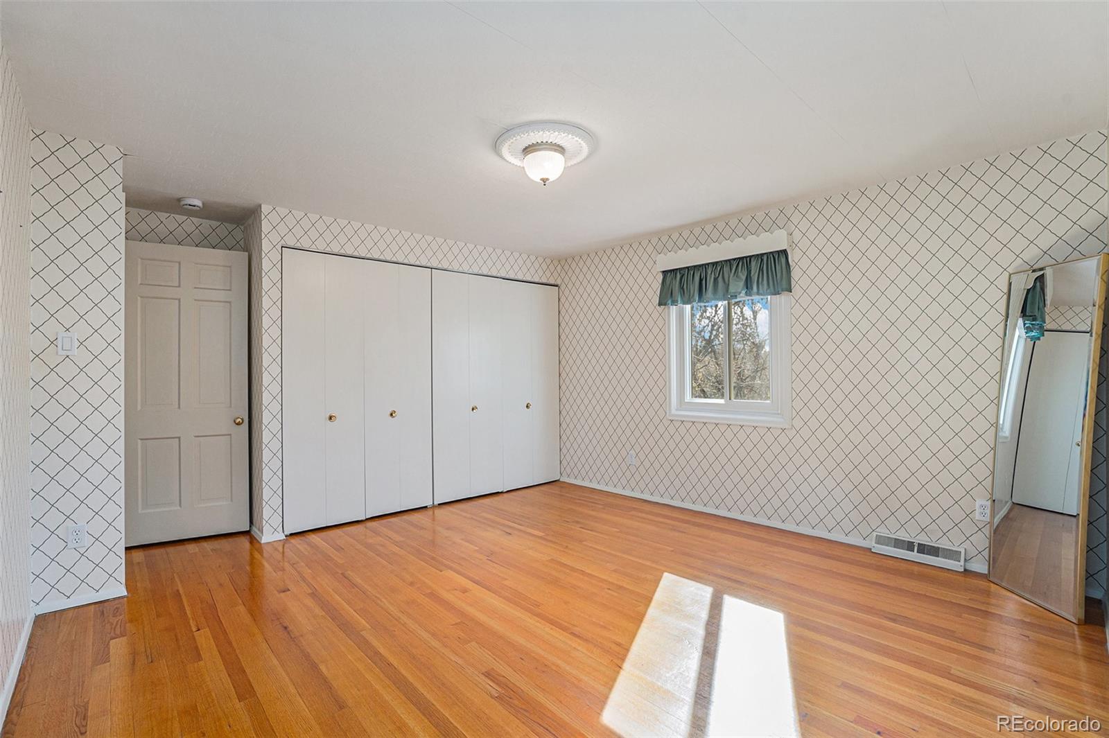 MLS Image #11 for 419  chamberlin place,colorado springs, Colorado