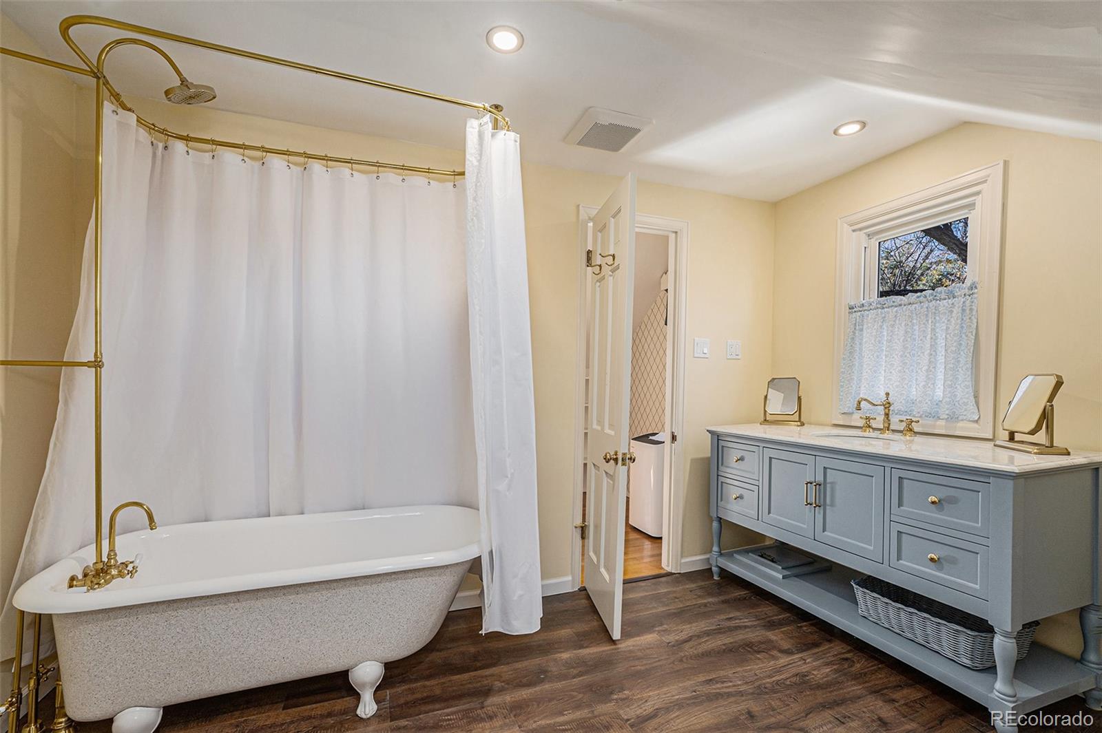 MLS Image #12 for 419  chamberlin place,colorado springs, Colorado