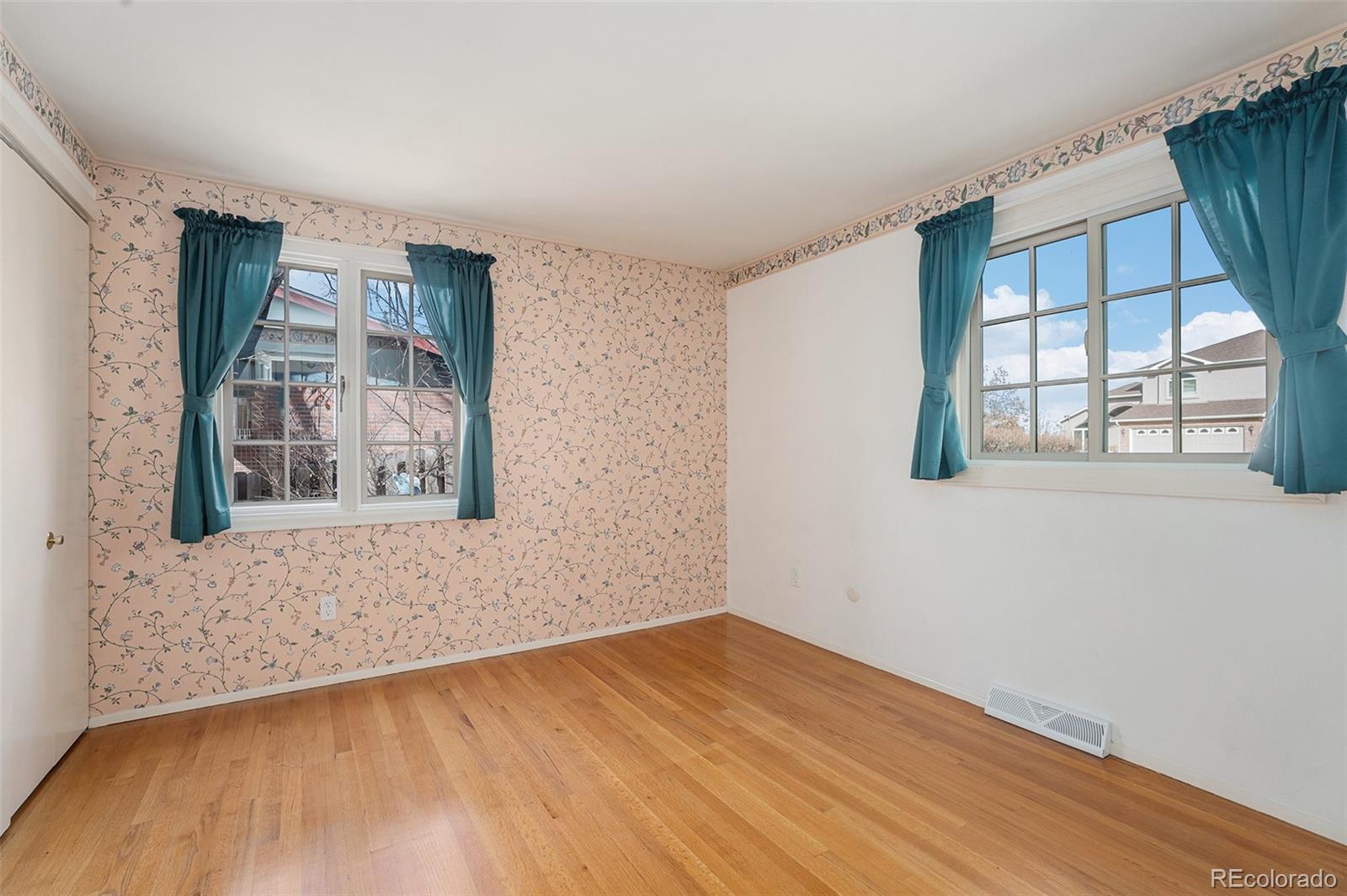 MLS Image #13 for 419  chamberlin place,colorado springs, Colorado