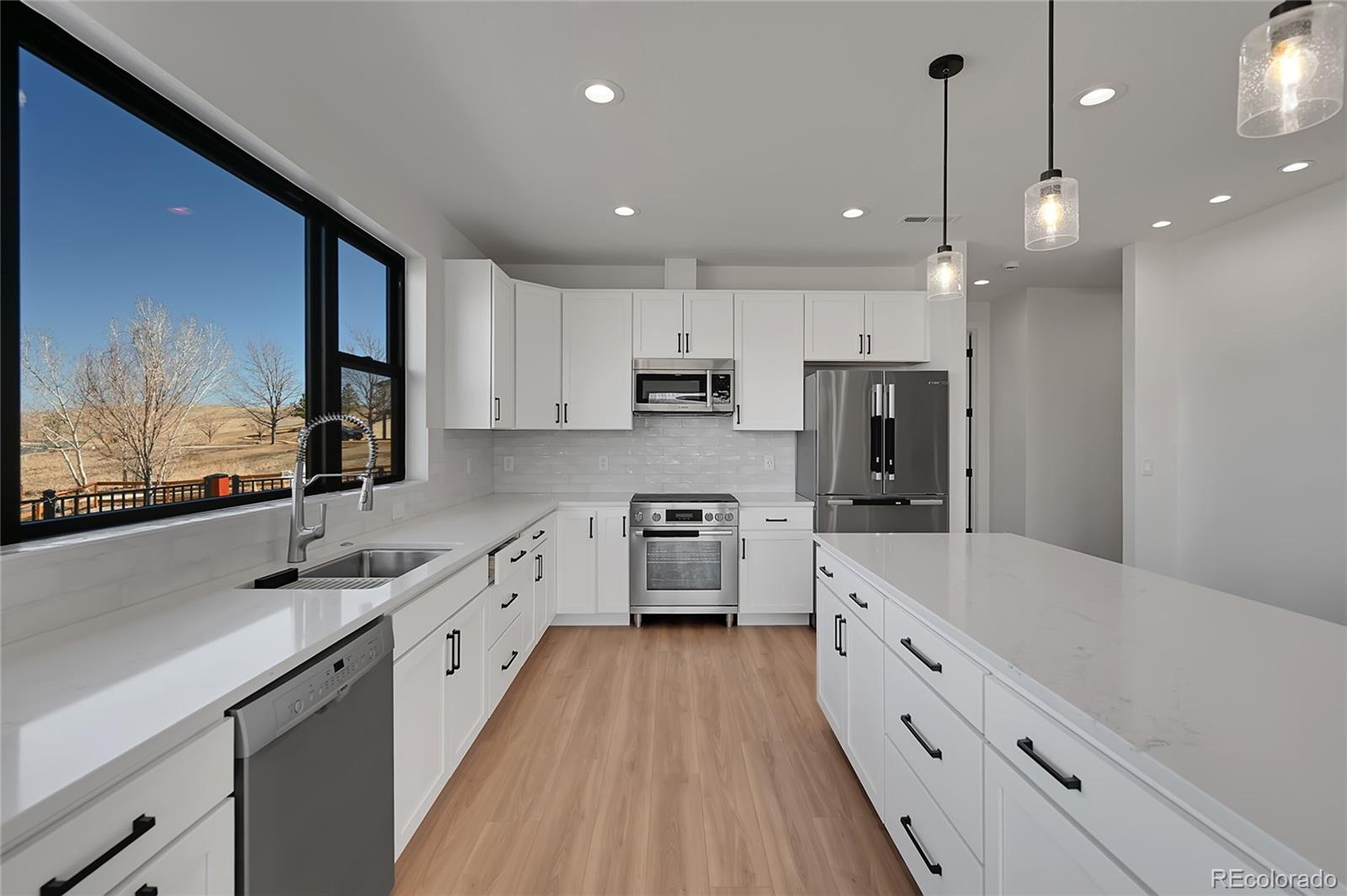 MLS Image #5 for 804  spyglass circle,louisville, Colorado
