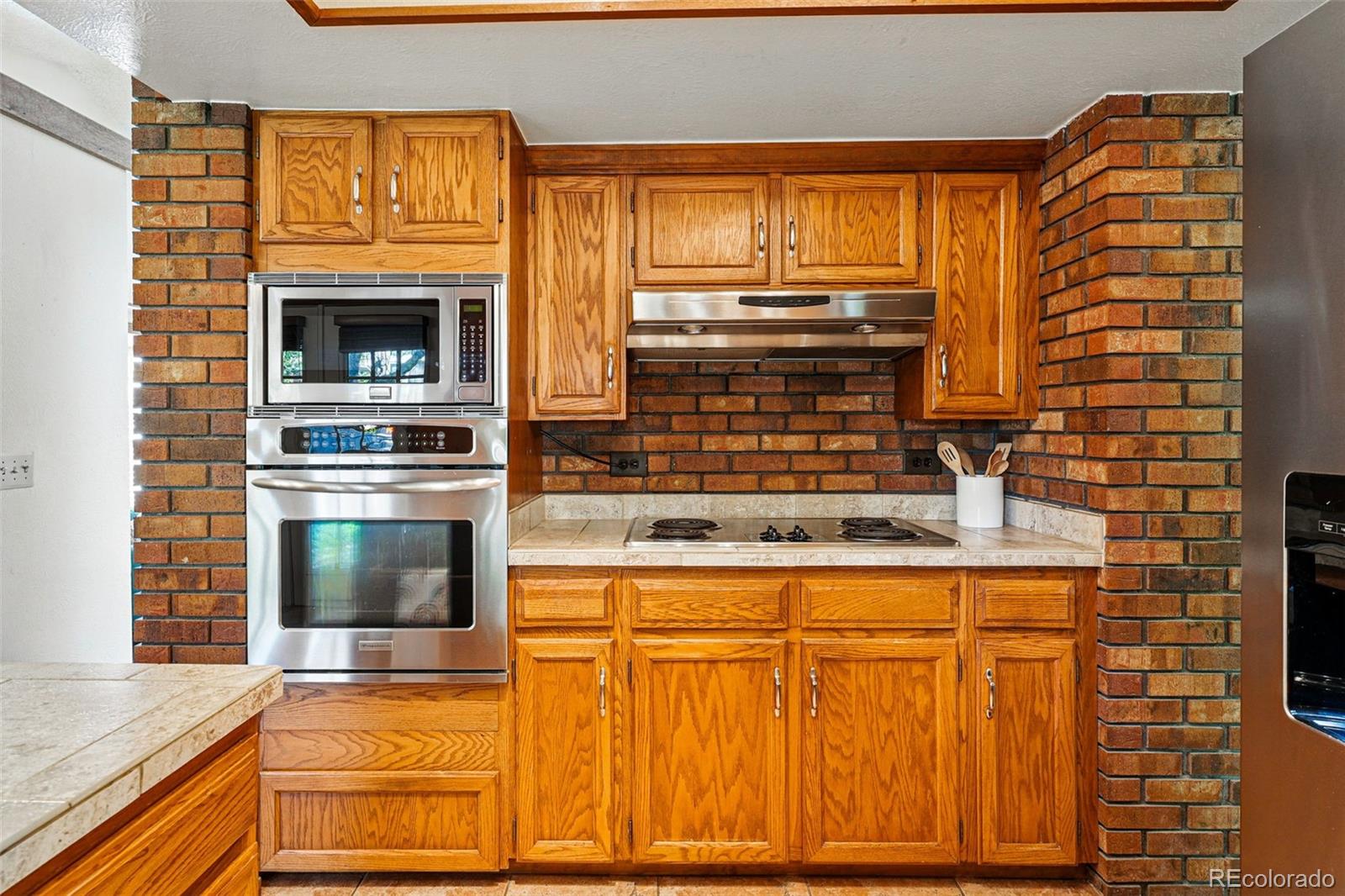 MLS Image #14 for 7548 s crocker court,littleton, Colorado