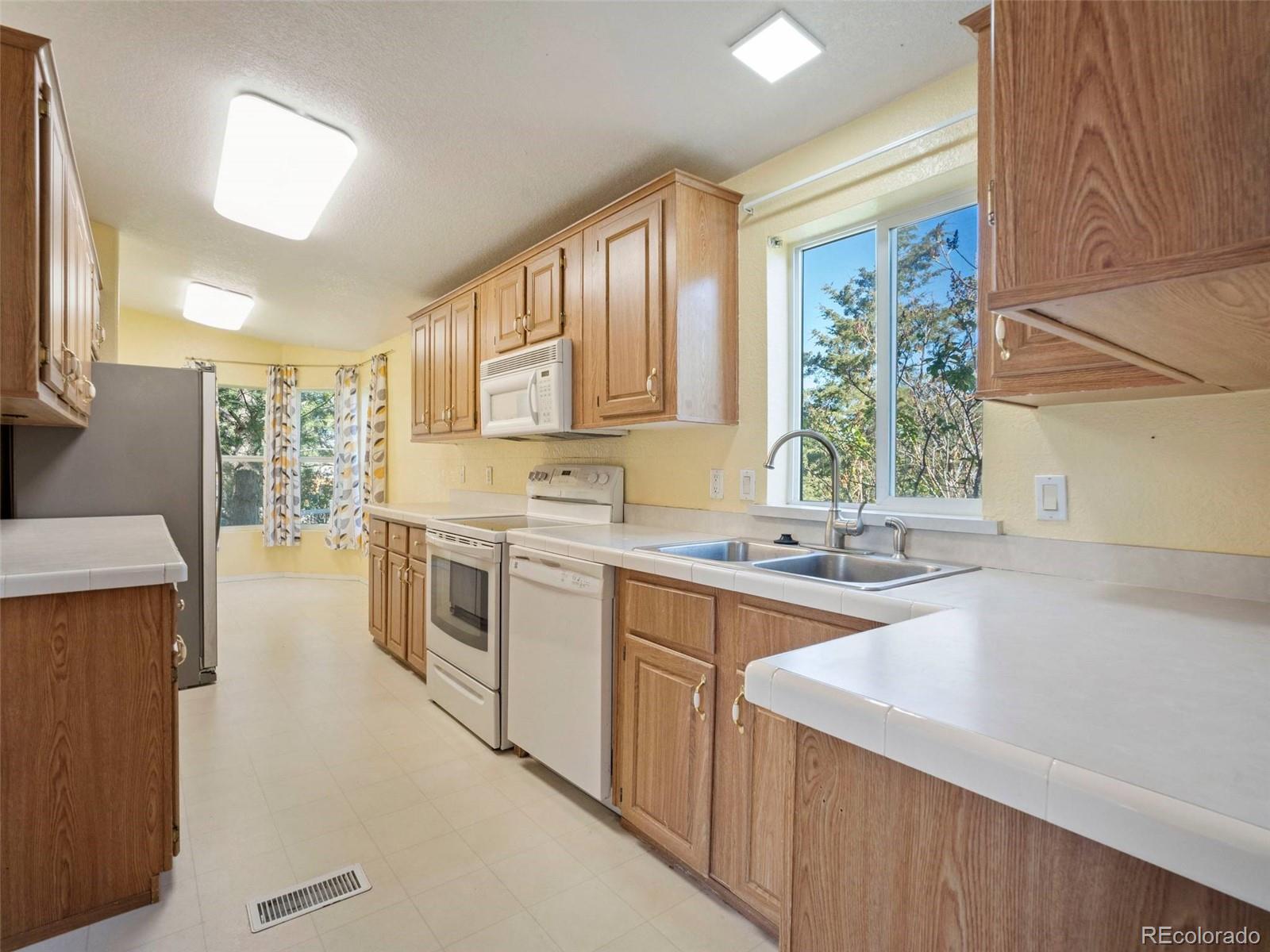 MLS Image #6 for 508  pueblo avenue,simla, Colorado