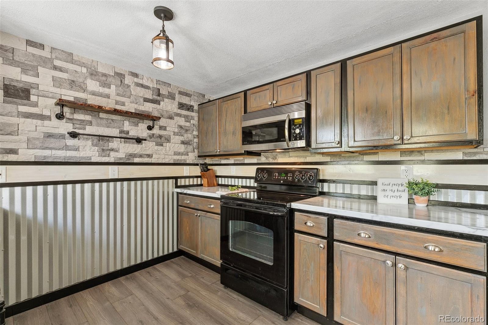 MLS Image #6 for 4475  london lane,colorado springs, Colorado