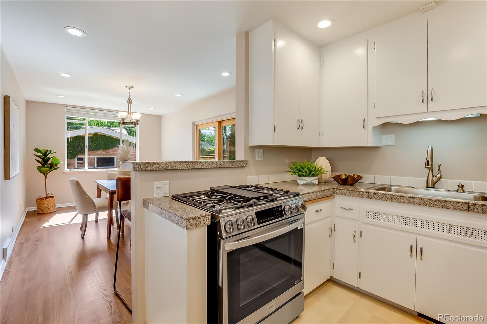 MLS Image #22 for 1622  monroe street,denver, Colorado