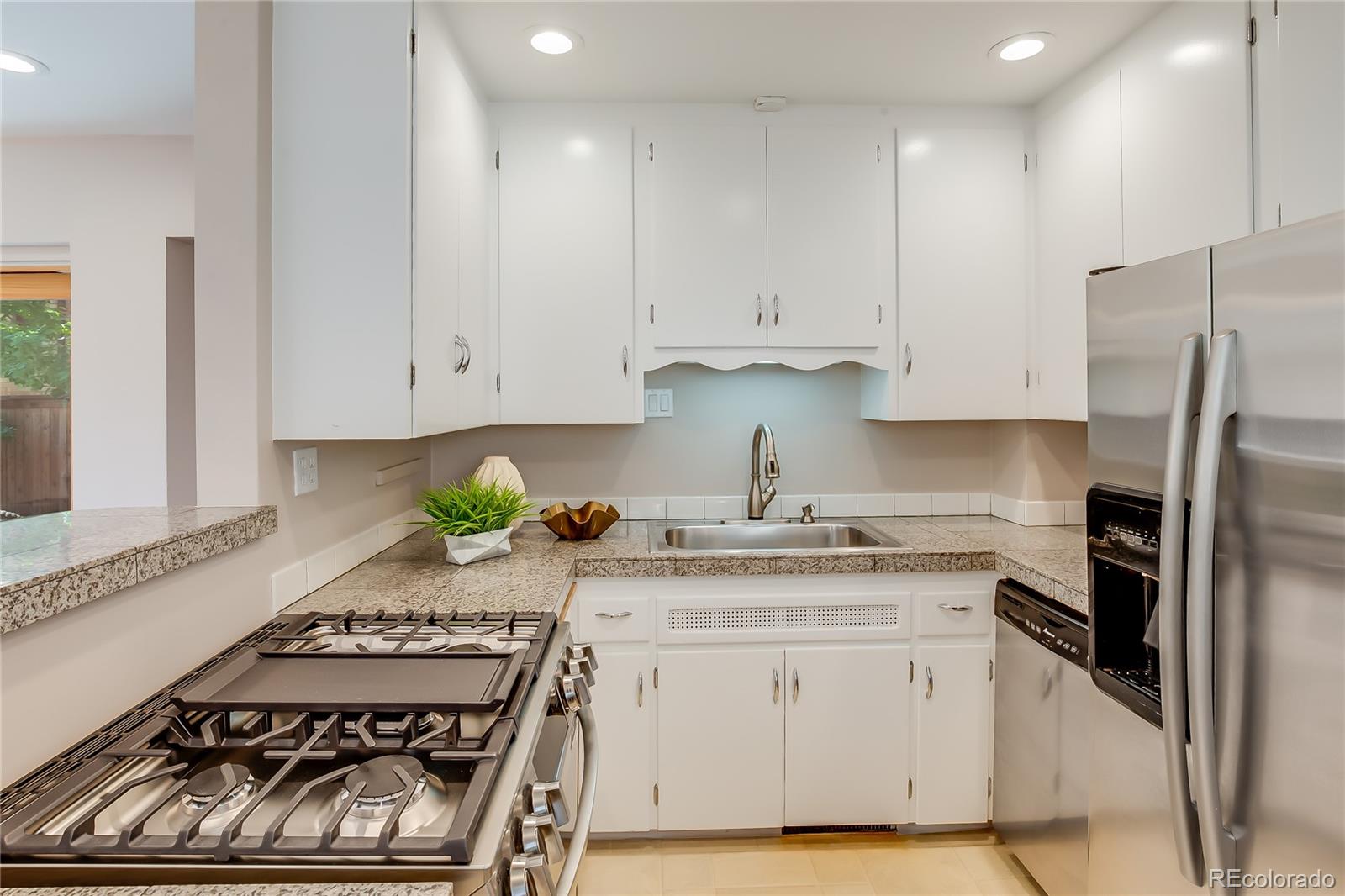 MLS Image #23 for 1622  monroe street,denver, Colorado