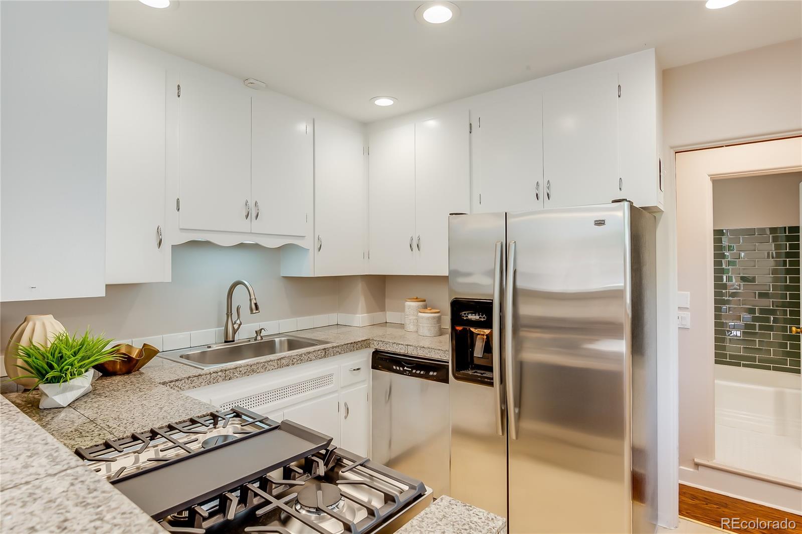 MLS Image #24 for 1622  monroe street,denver, Colorado