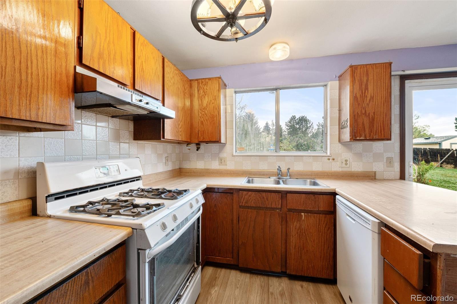 MLS Image #9 for 11098  fairfax way,thornton, Colorado