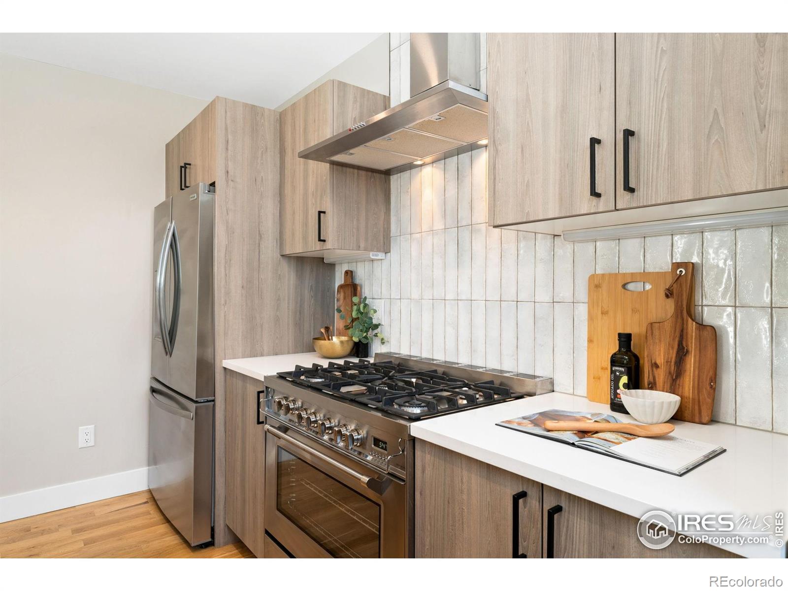 MLS Image #11 for 1385 n king street,denver, Colorado